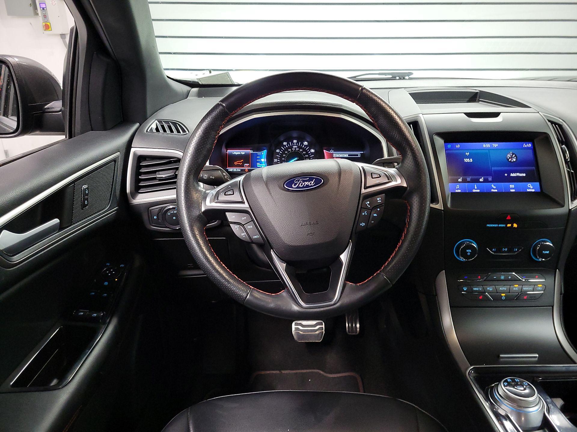 Thumbnail: 2020 Ford Edge - 10