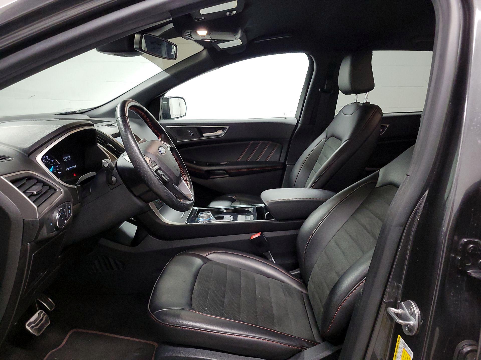 Thumbnail: 2020 Ford Edge - 11