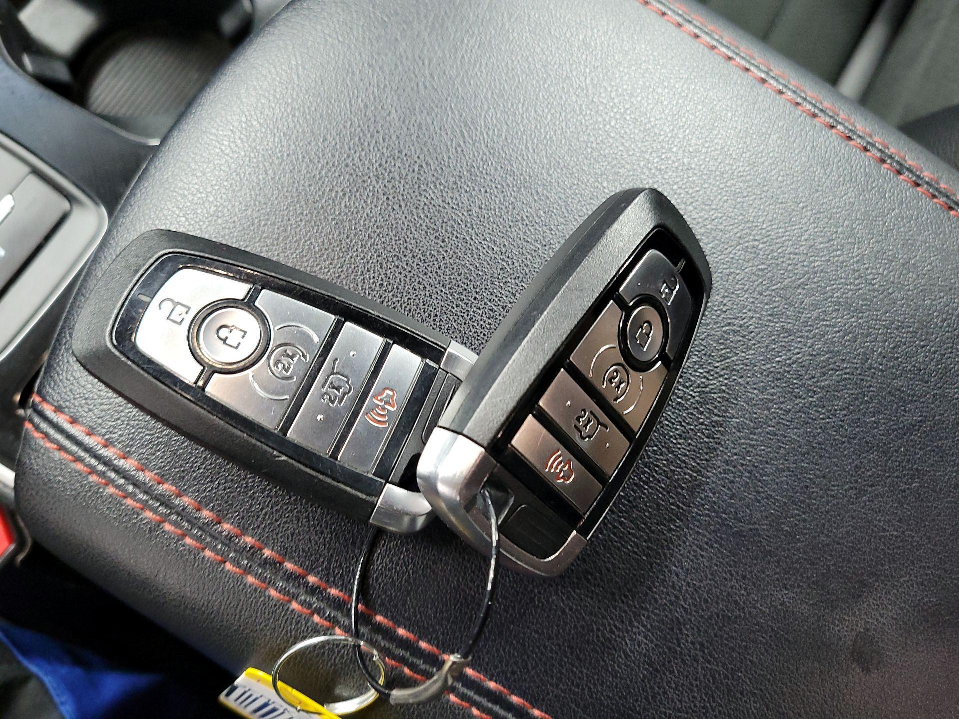 Thumbnail: 2020 Ford Edge - 20