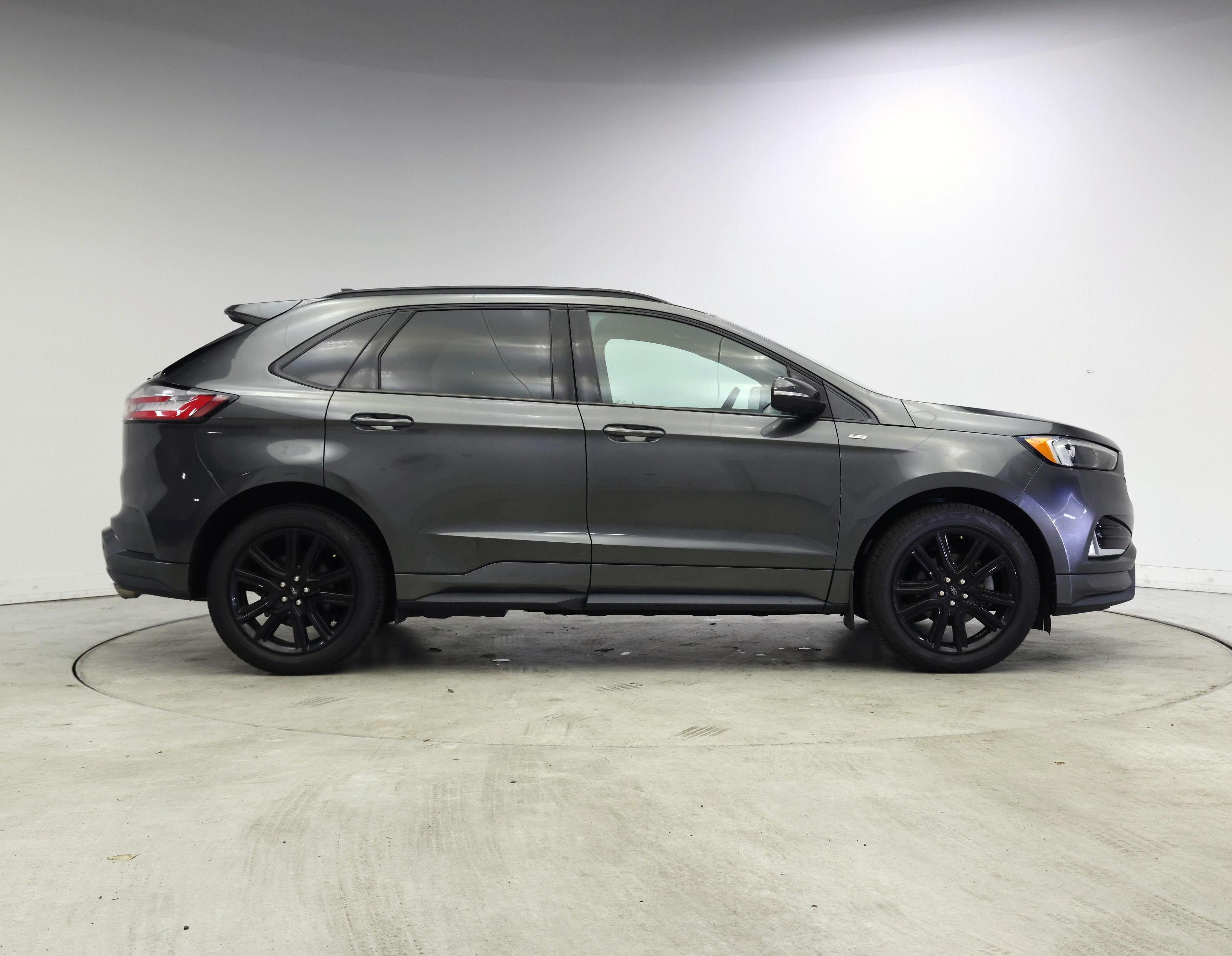 Thumbnail: 2020 Ford Edge - 7