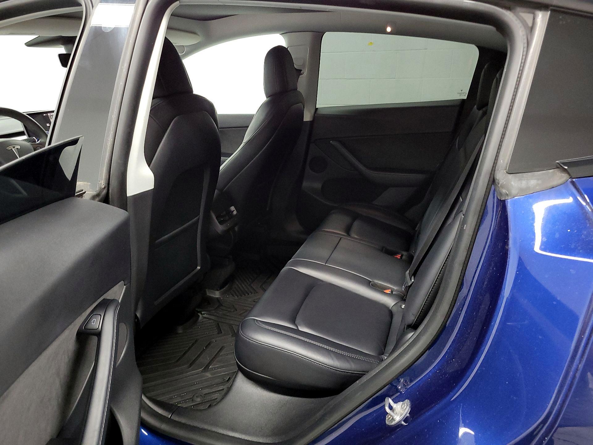 Thumbnail: 2022 Tesla Model Y - 18