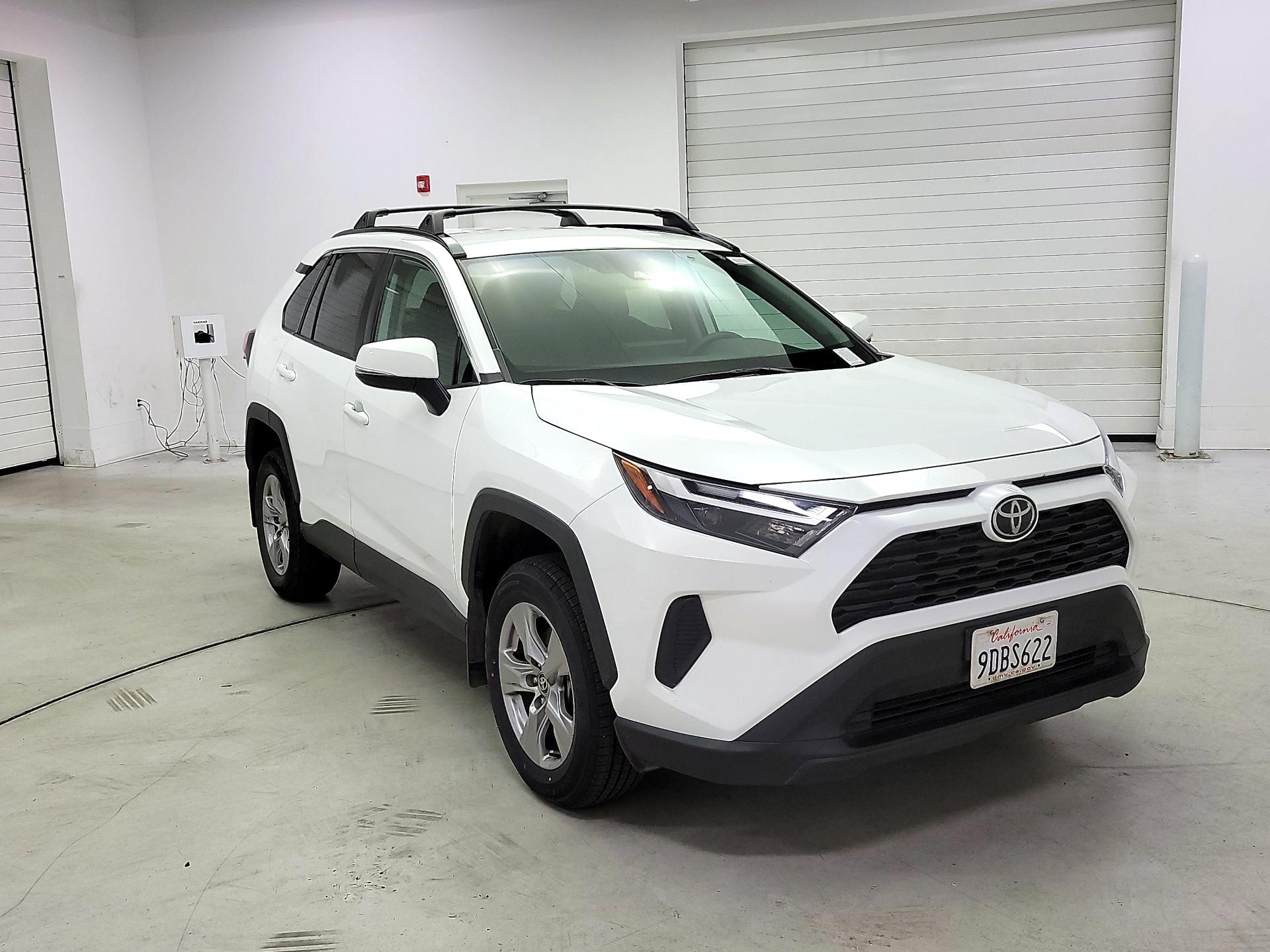 Thumbnail: 2022 Toyota RAV4 - 1