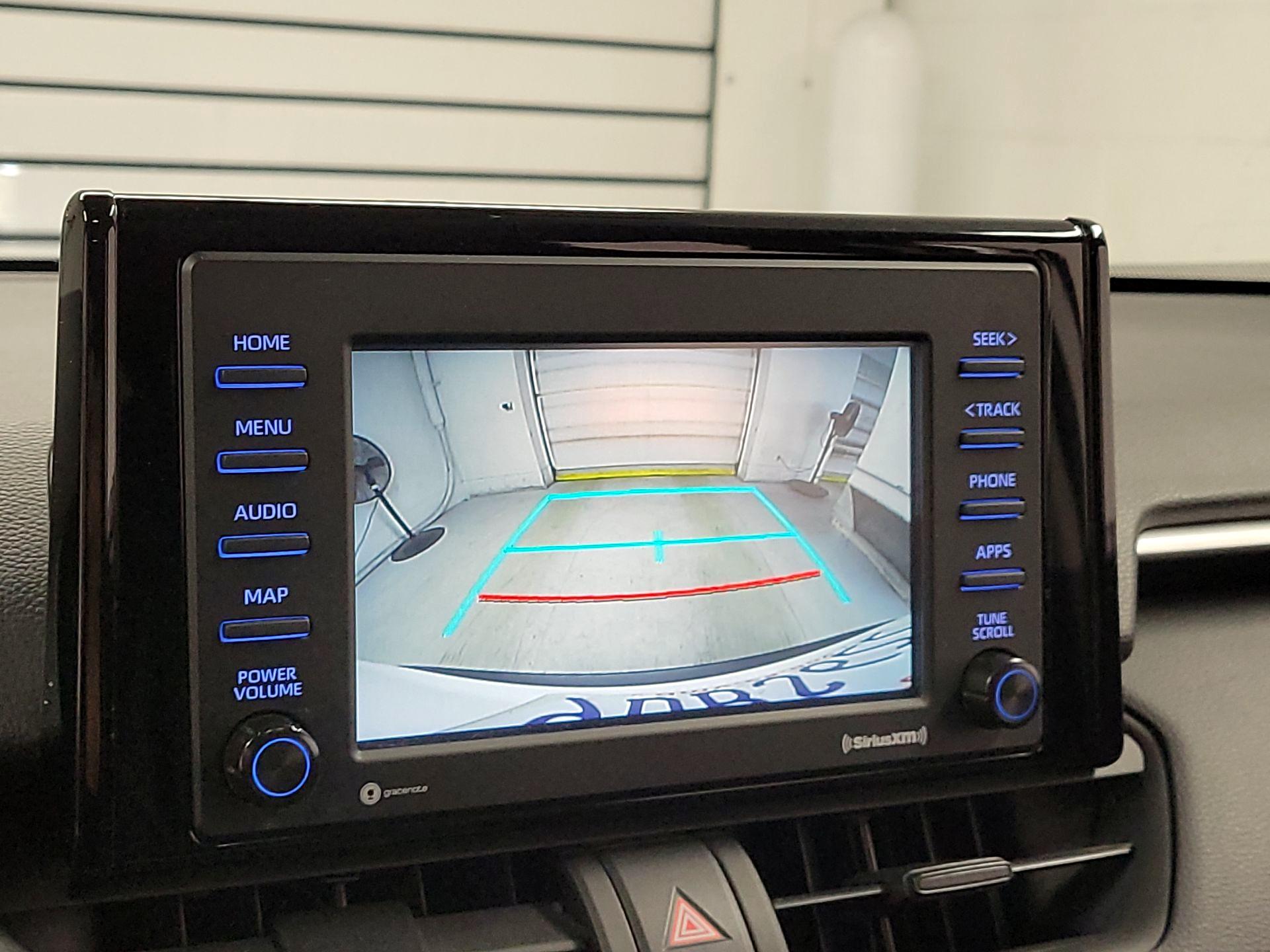 Thumbnail: 2022 Toyota RAV4 - 11