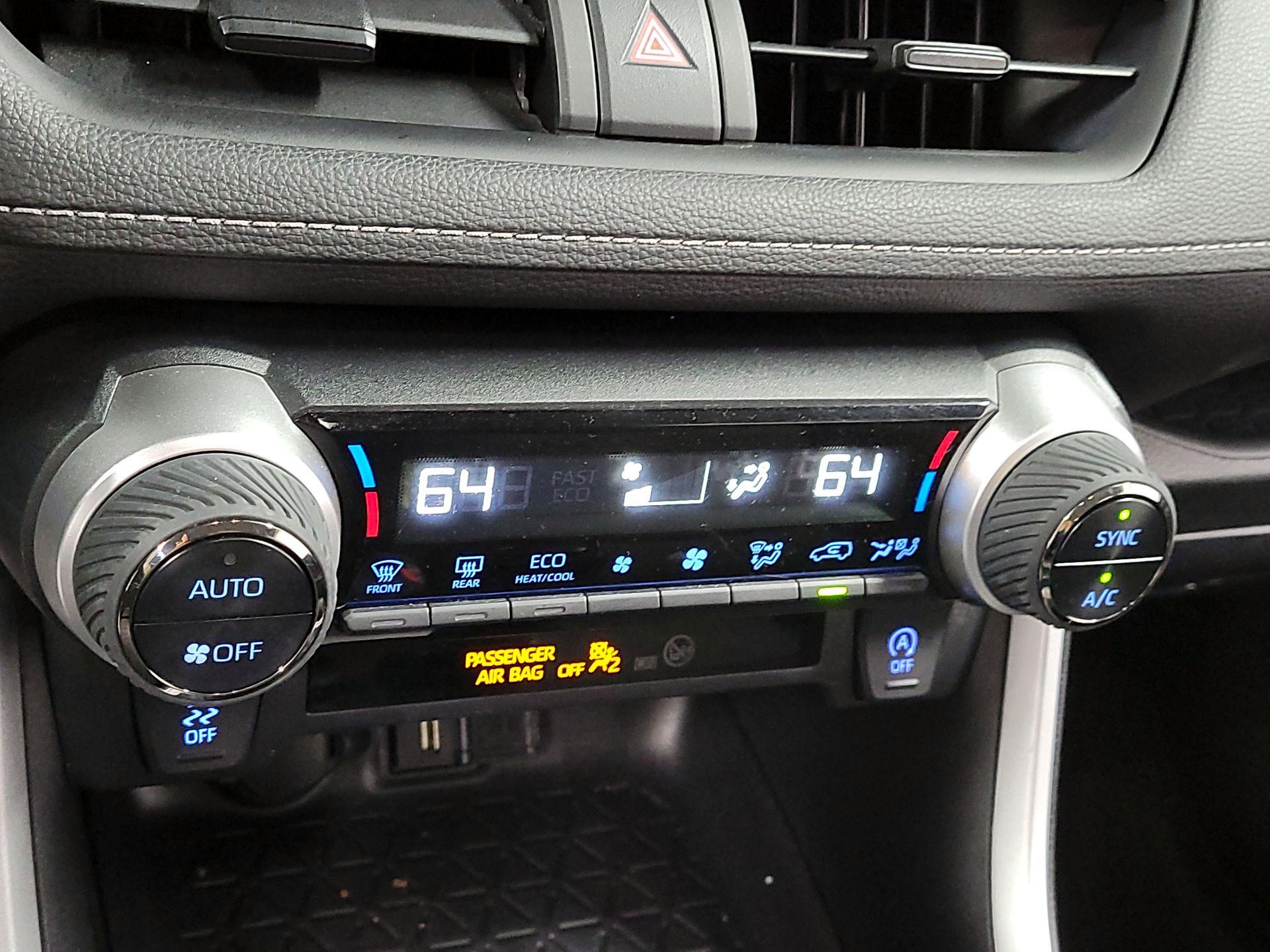 Thumbnail: 2022 Toyota RAV4 - 13