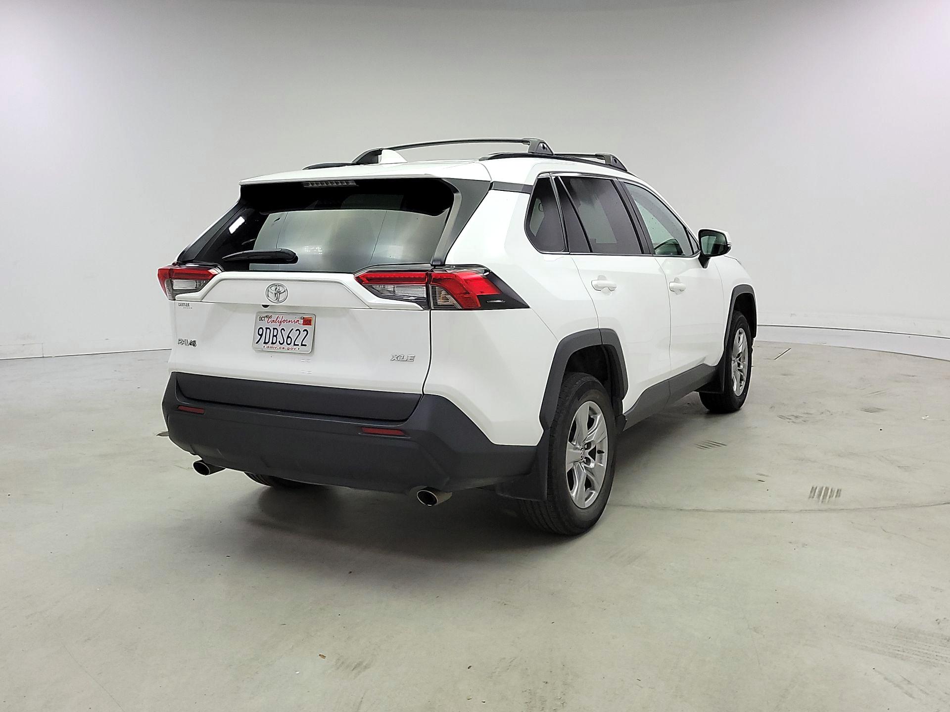 Thumbnail: 2022 Toyota RAV4 - 5