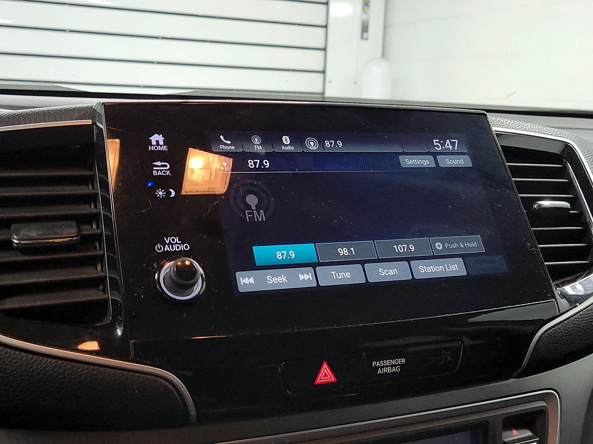 Thumbnail: 2020 Honda Pilot - 13