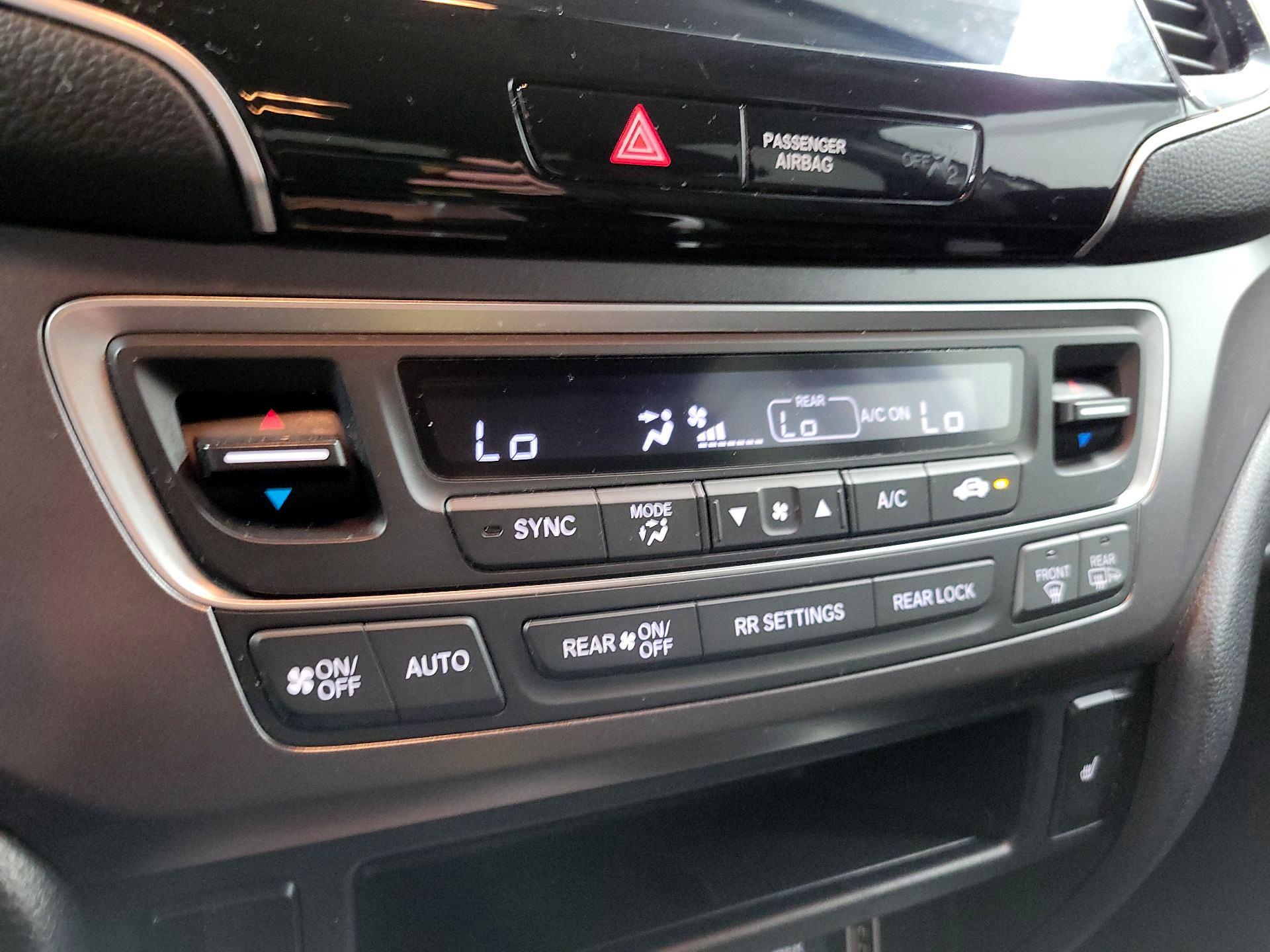 Thumbnail: 2020 Honda Pilot - 14