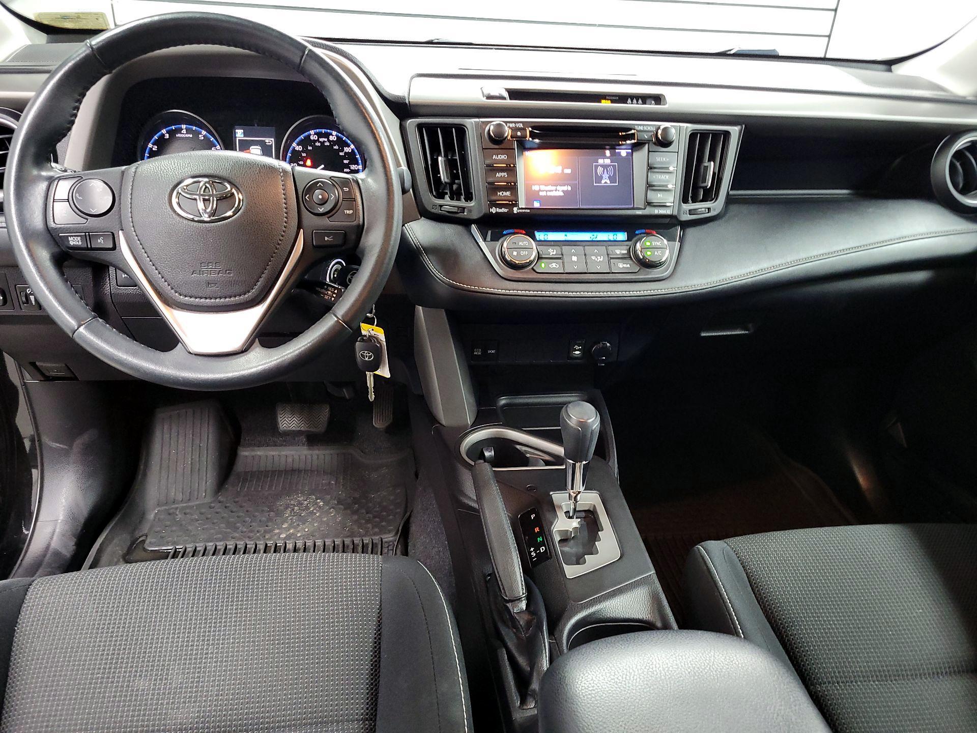 Thumbnail: 2017 Toyota RAV4 - 8