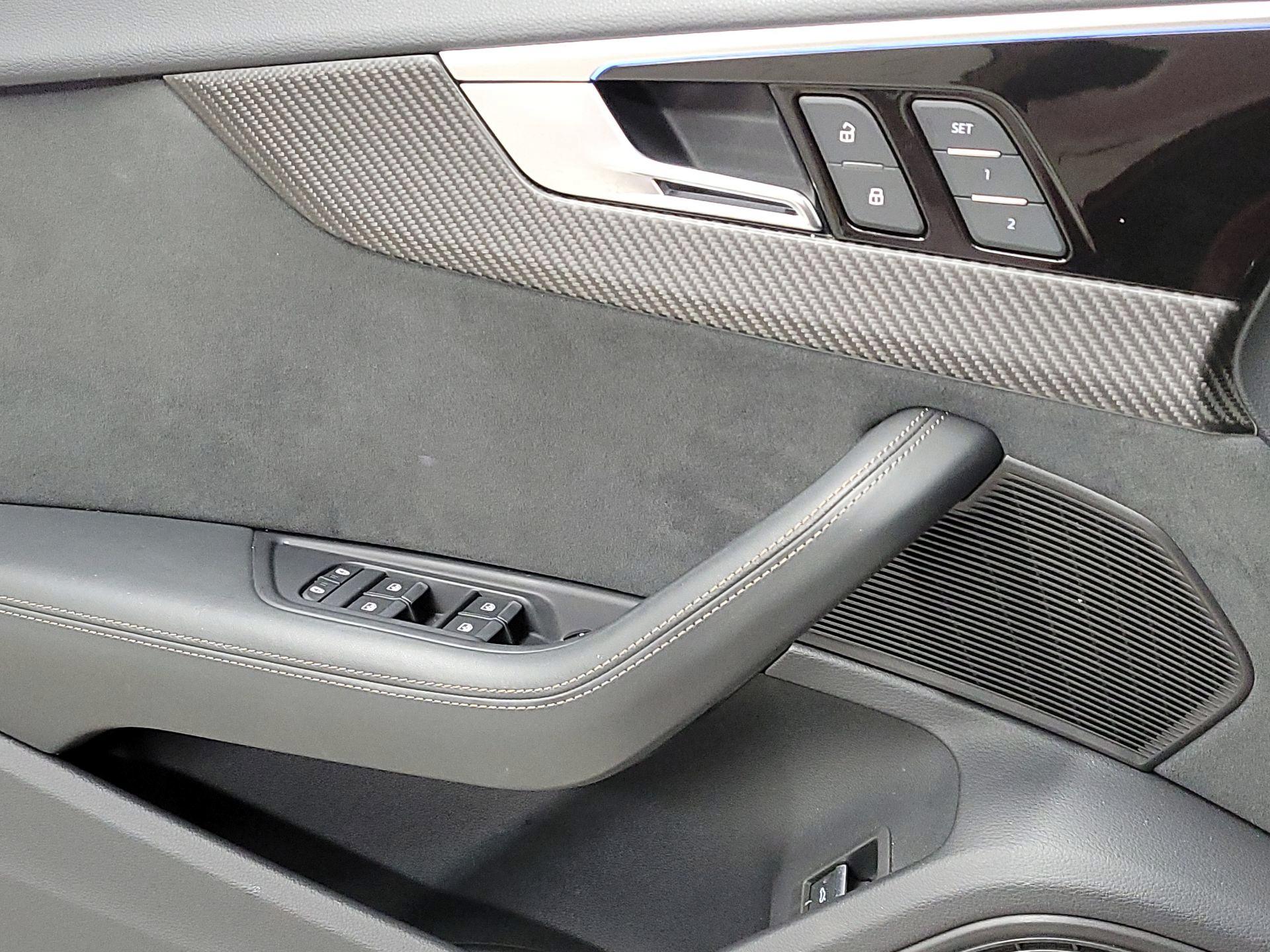 Thumbnail: 2022 Audi RS 5 - 10