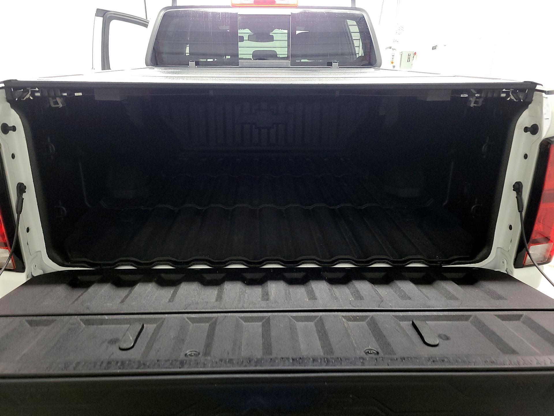 Thumbnail: 2025 Chevrolet Colorado - 18