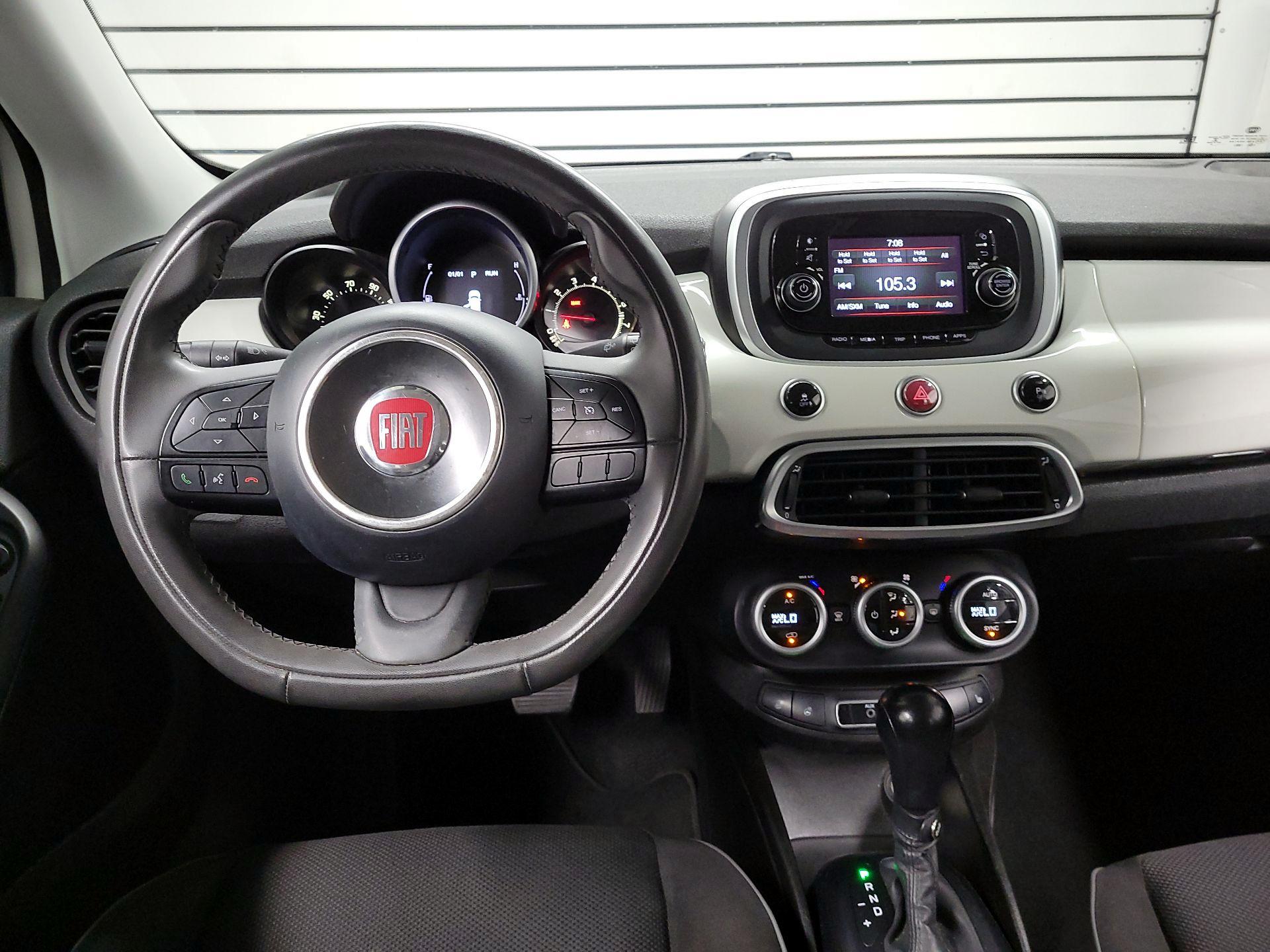 Thumbnail: 2016 Fiat 500X - 9