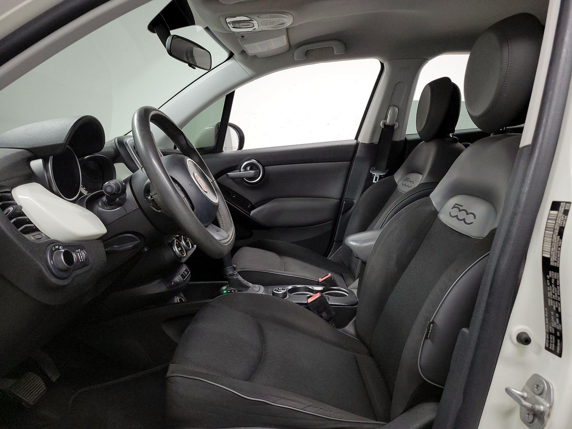 Thumbnail: 2016 Fiat 500X - 11