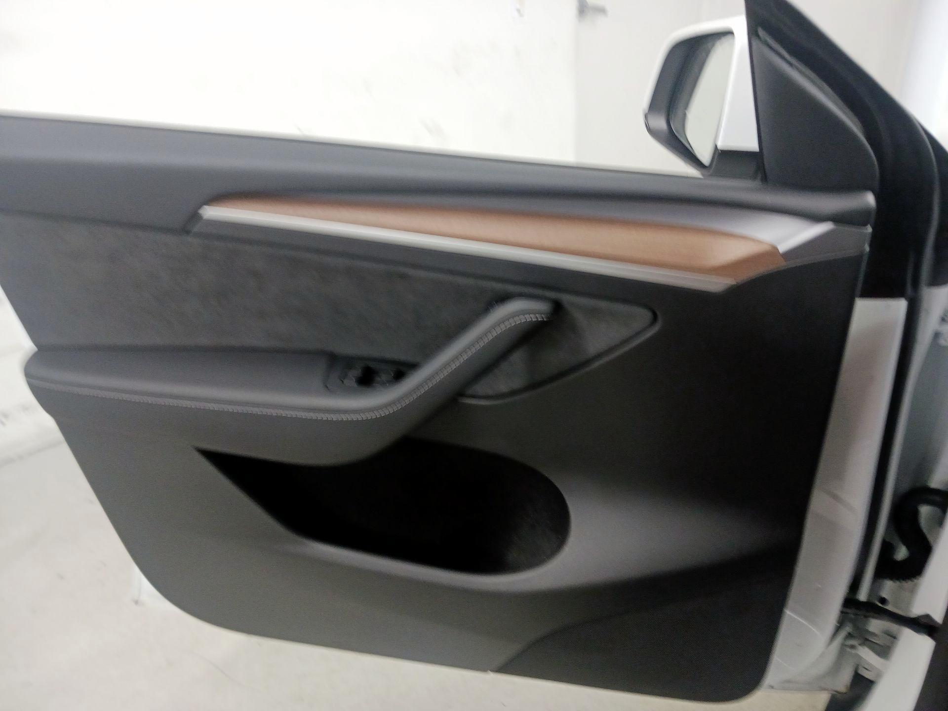 Thumbnail: 2023 Tesla Model Y - 10