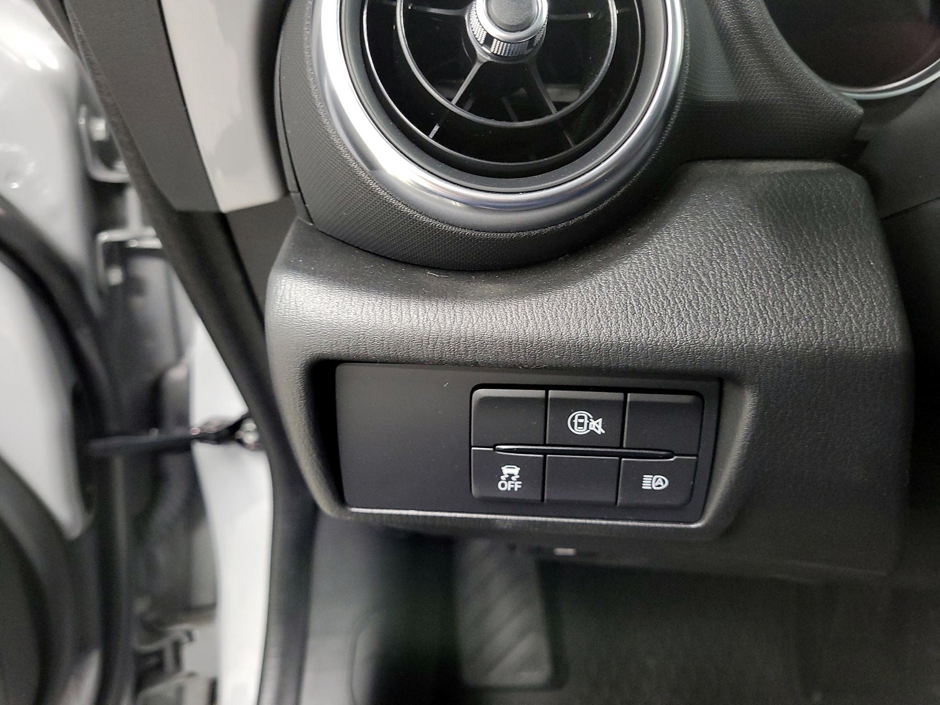 Thumbnail: 2024 Mazda MX-5 Miata - 11