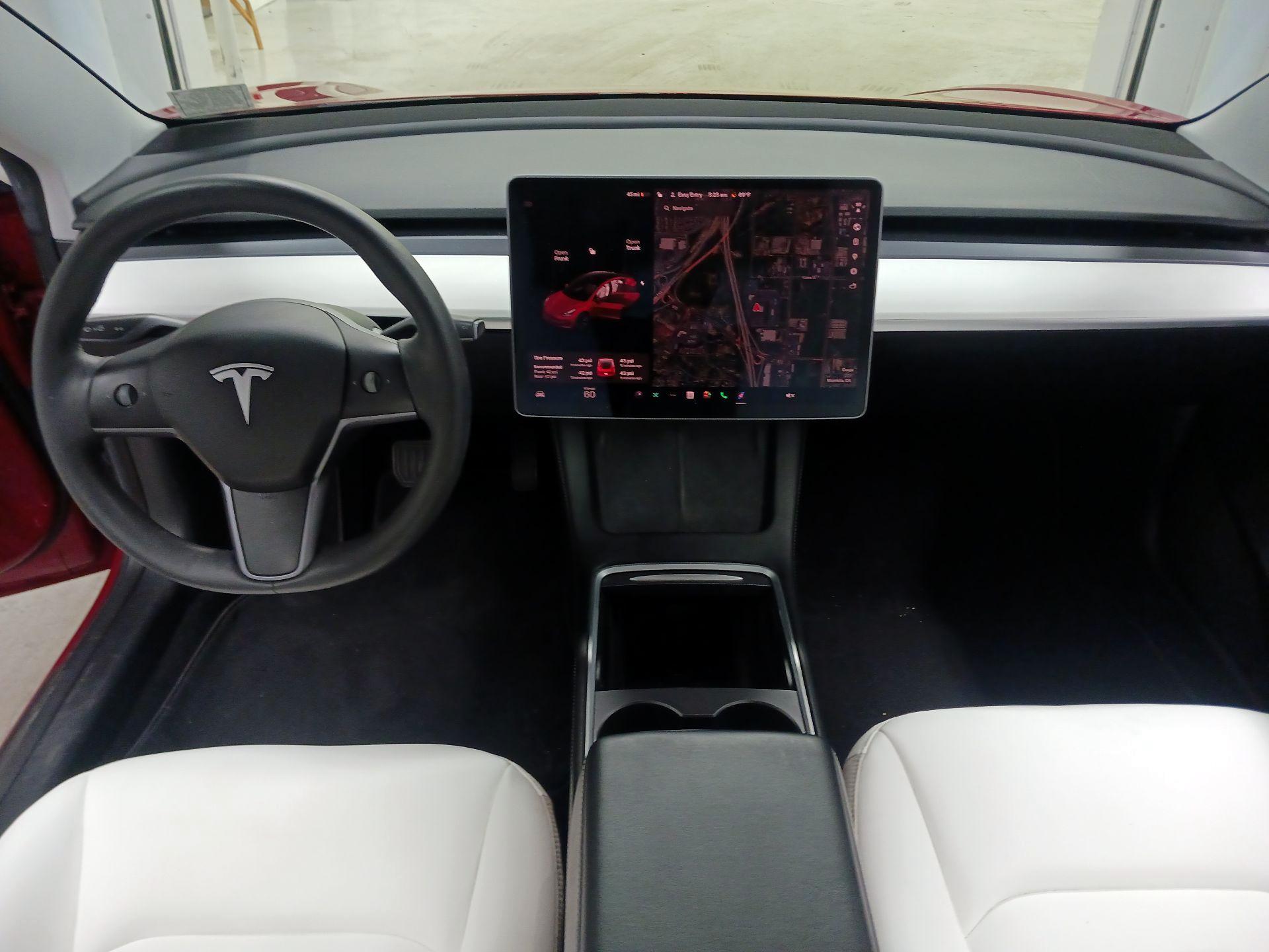 Thumbnail: 2021 Tesla Model 3 - 9