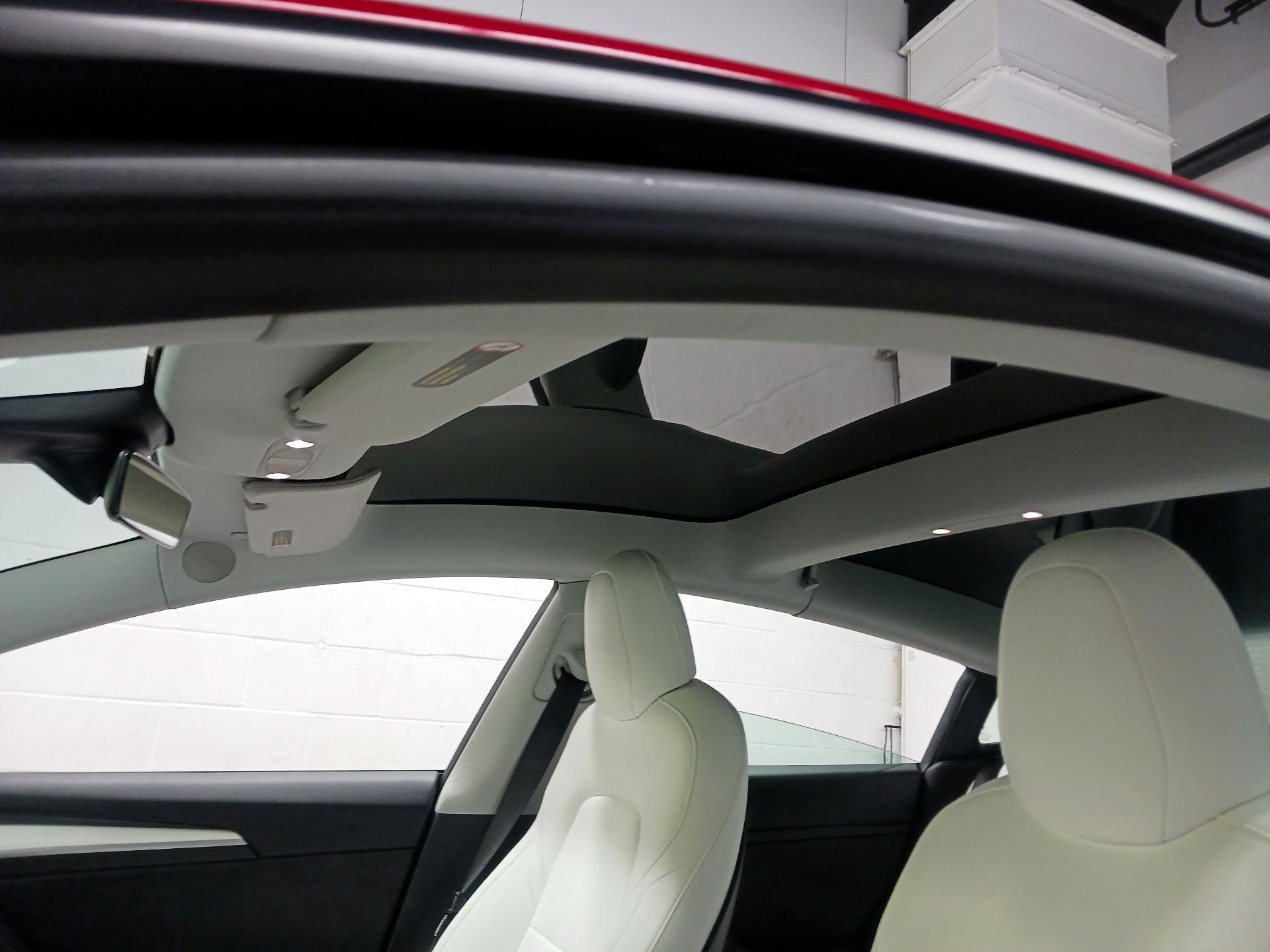 Thumbnail: 2021 Tesla Model 3 - 19