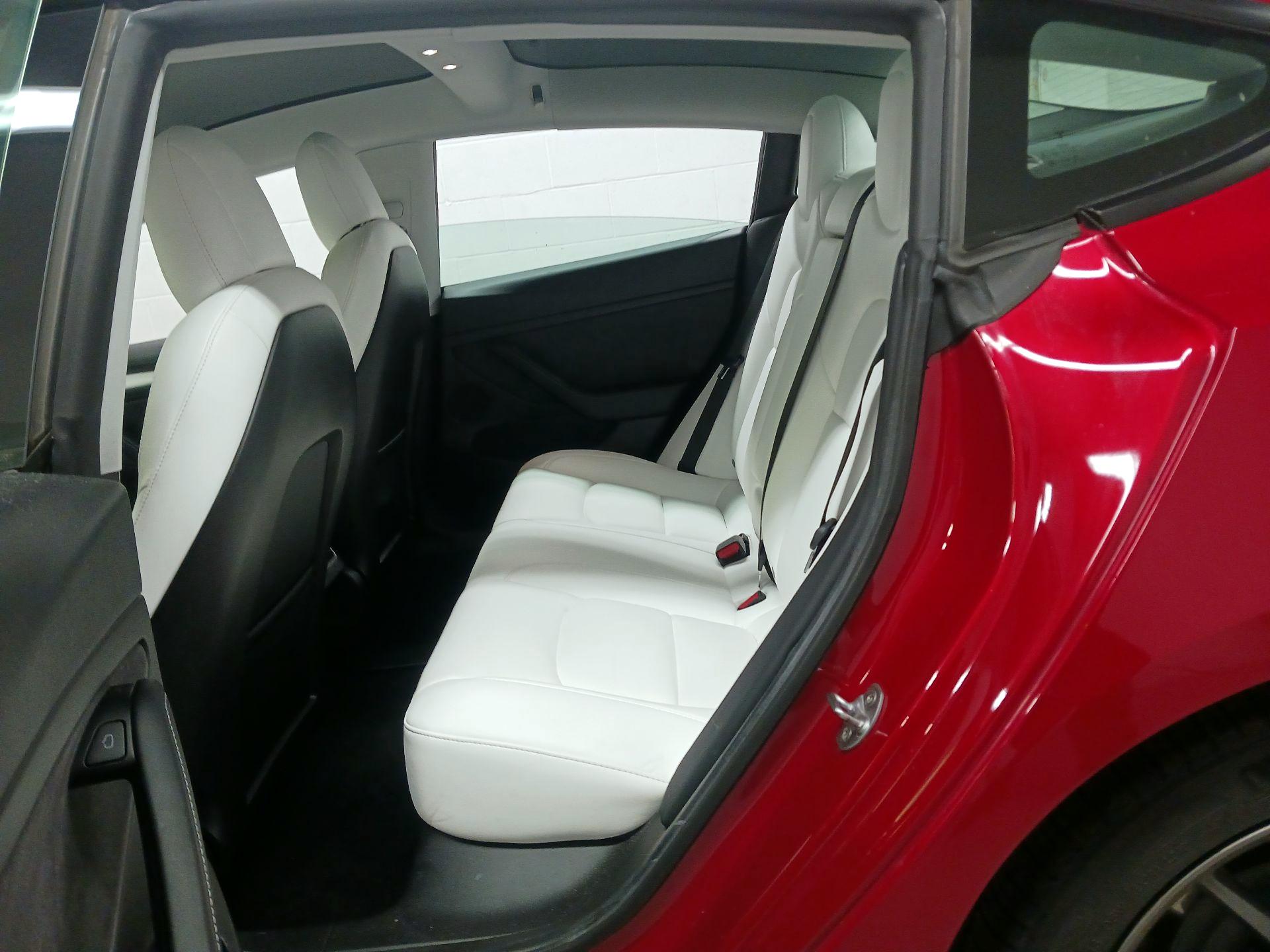 Thumbnail: 2021 Tesla Model 3 - 20