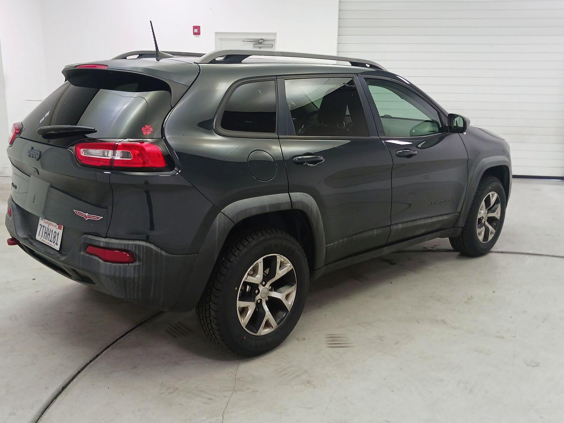 Thumbnail: 2016 Jeep Cherokee - 5