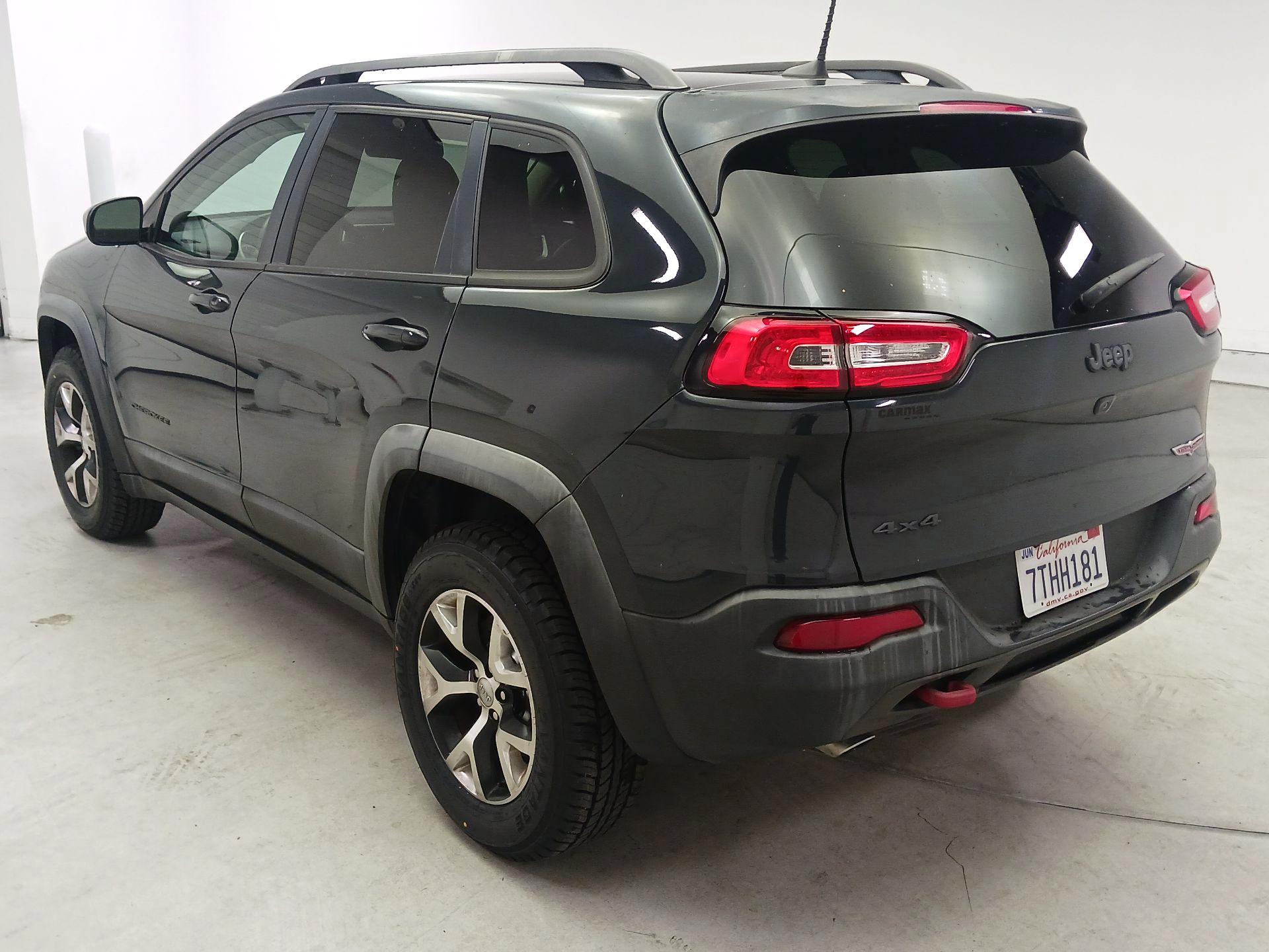 Thumbnail: 2016 Jeep Cherokee - 7