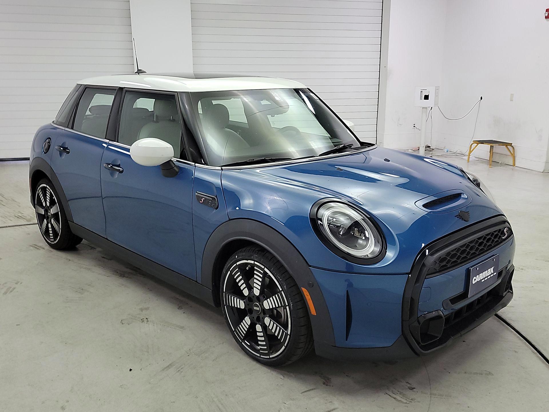 Thumbnail: 2024 MINI Cooper Hardtop - 1