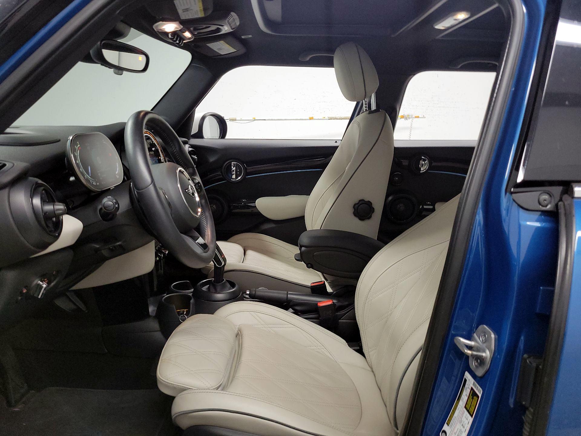 Thumbnail: 2024 MINI Cooper Hardtop - 9