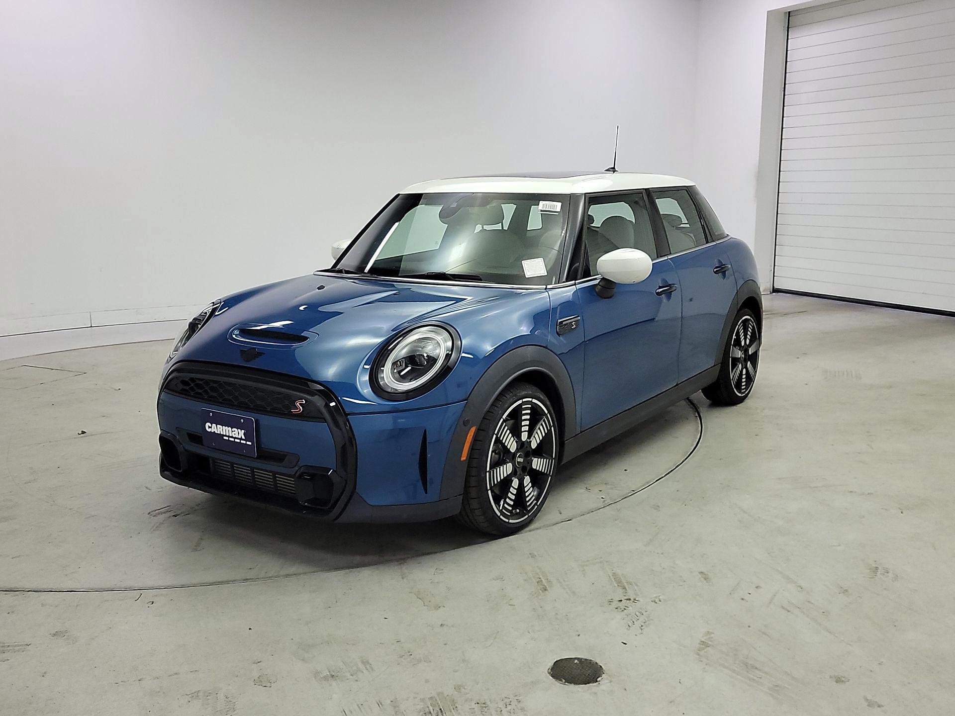 Thumbnail: 2024 MINI Cooper Hardtop - 3