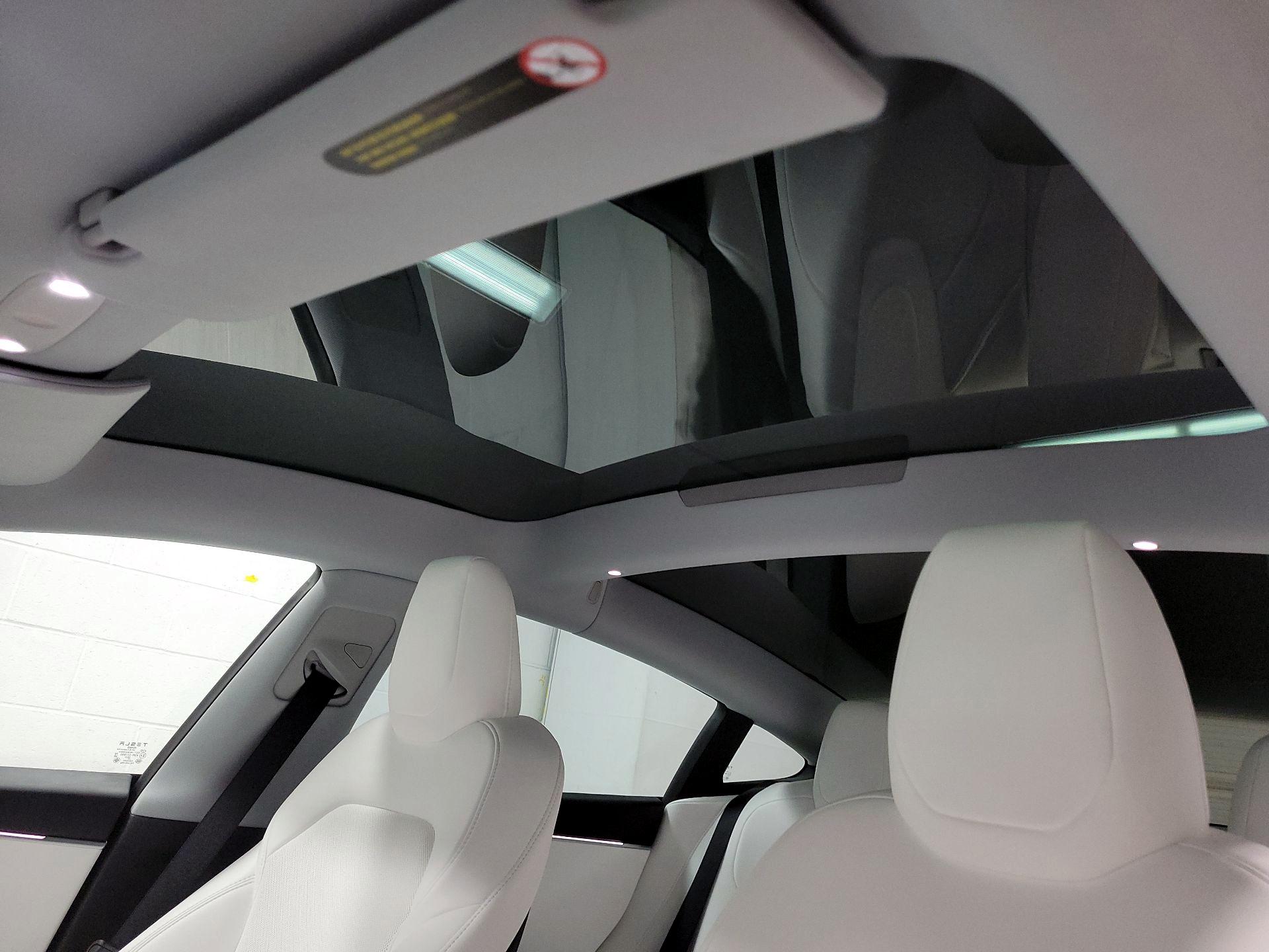 Thumbnail: 2025 Tesla Model 3 - 17