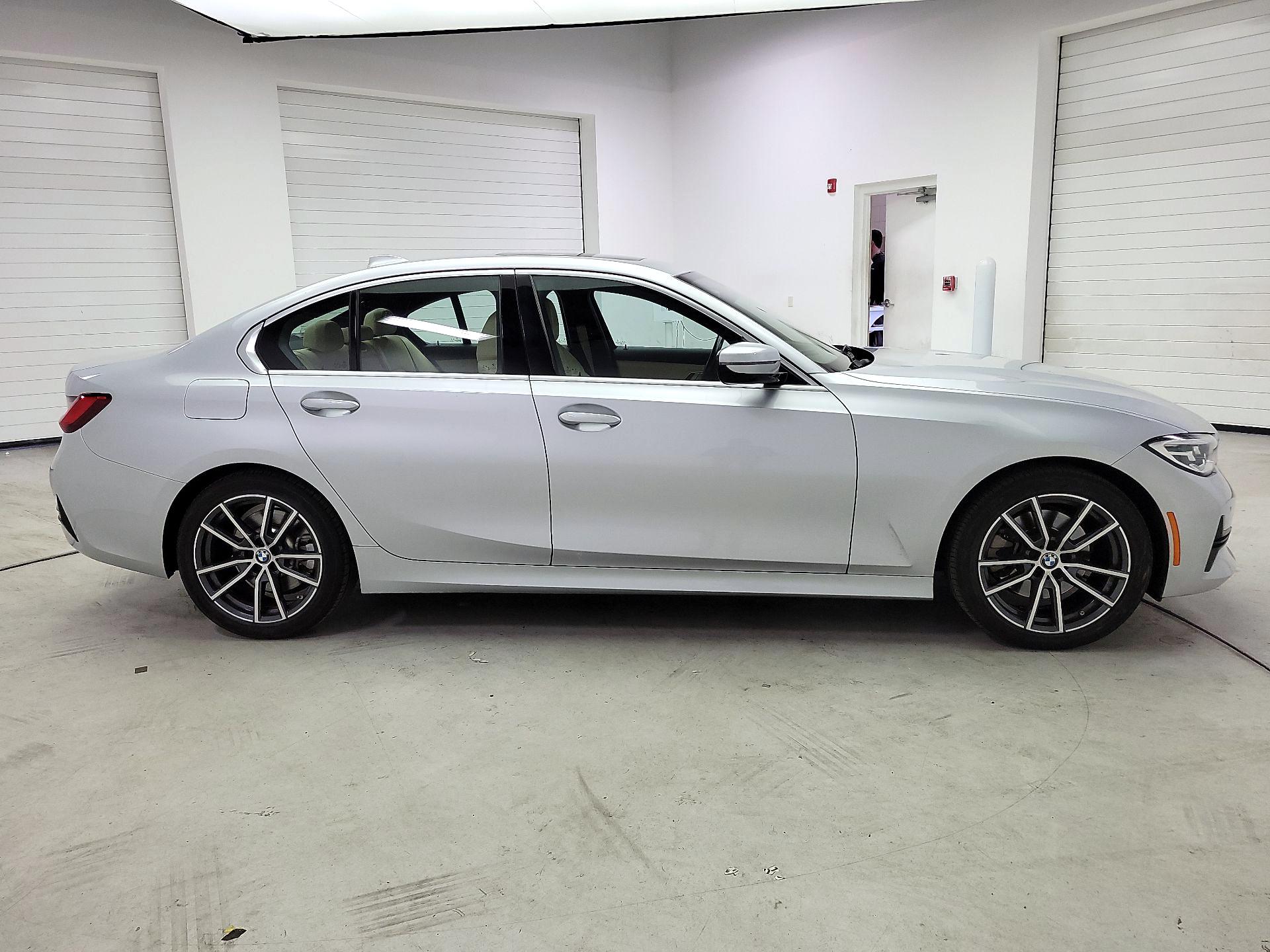 Thumbnail: 2020 BMW 3 Series - 4