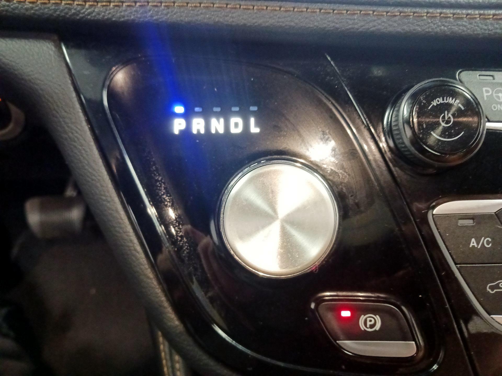 Thumbnail: 2022 Chrysler Pacifica - 17