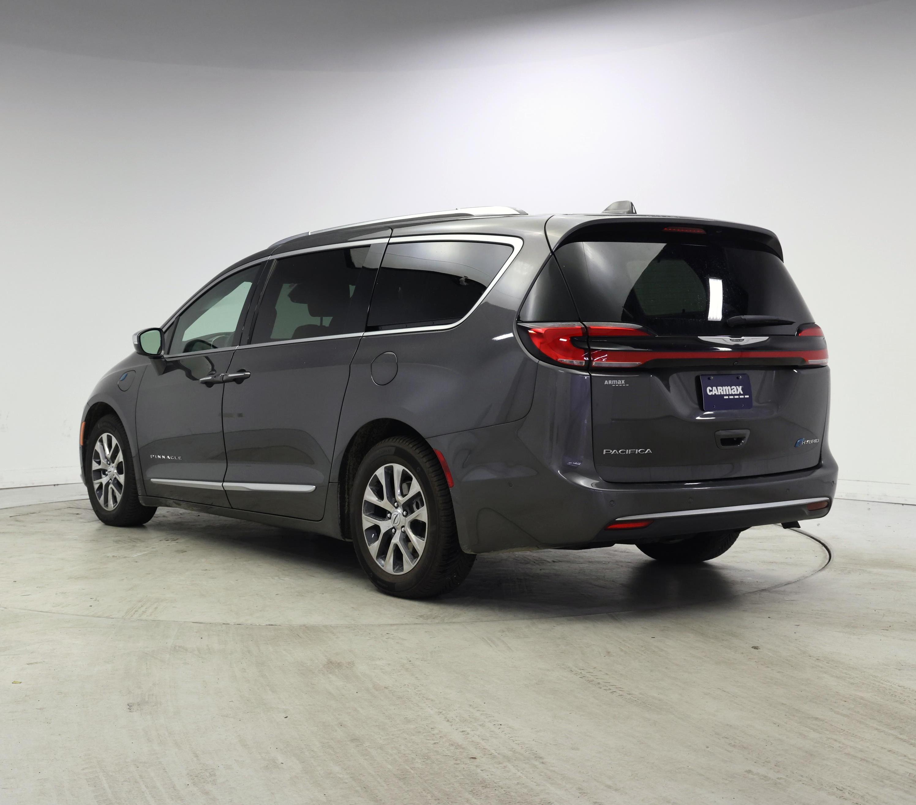 Thumbnail: 2022 Chrysler Pacifica - 2