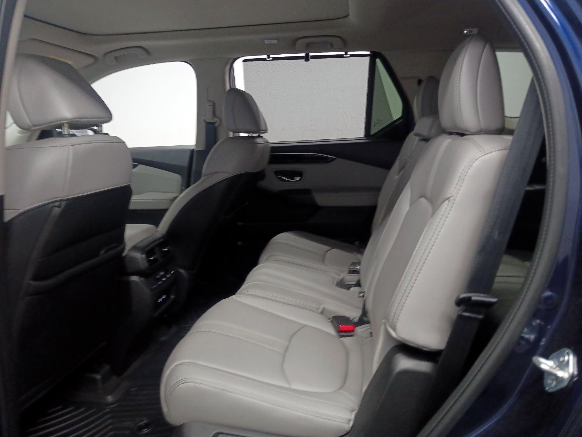 Thumbnail: 2023 Honda Pilot - 15