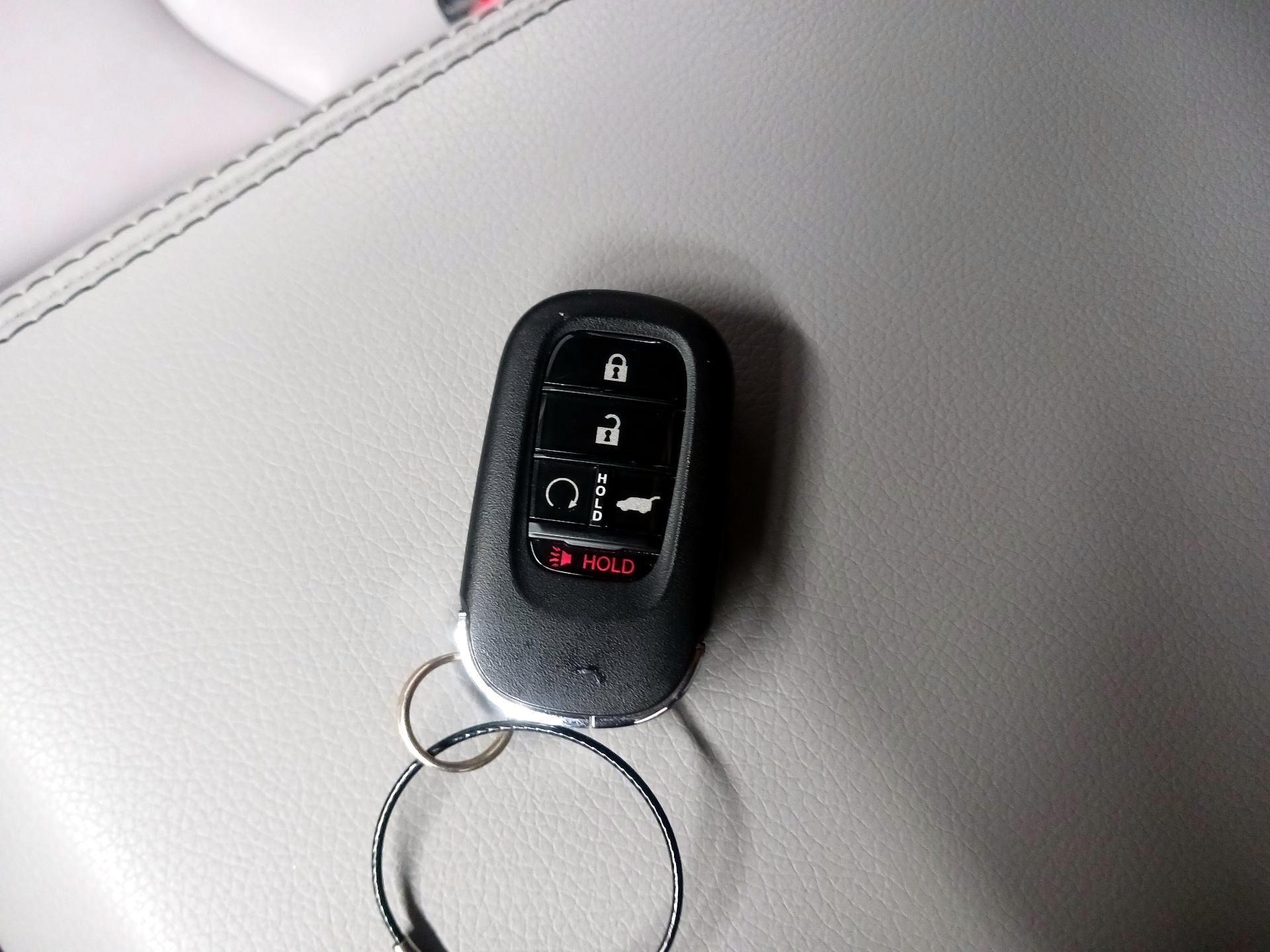 Thumbnail: 2023 Honda Pilot - 18