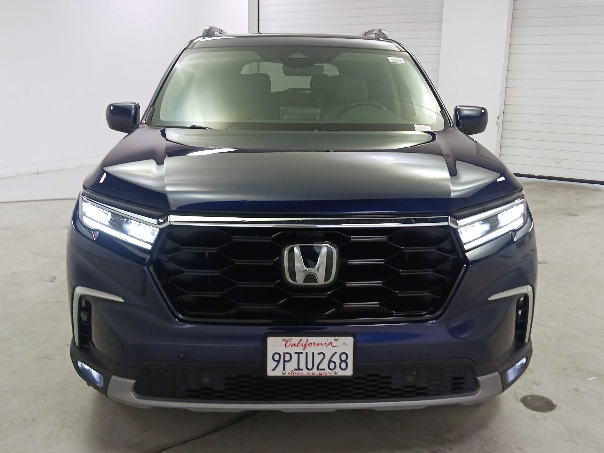 Thumbnail: 2023 Honda Pilot - 2