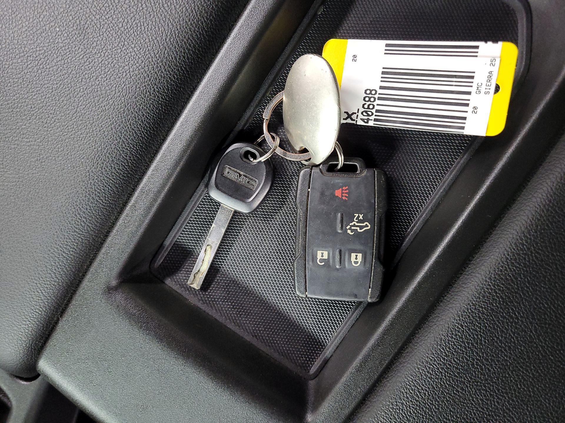 Thumbnail: 2020 GMC Sierra 2500 - 20