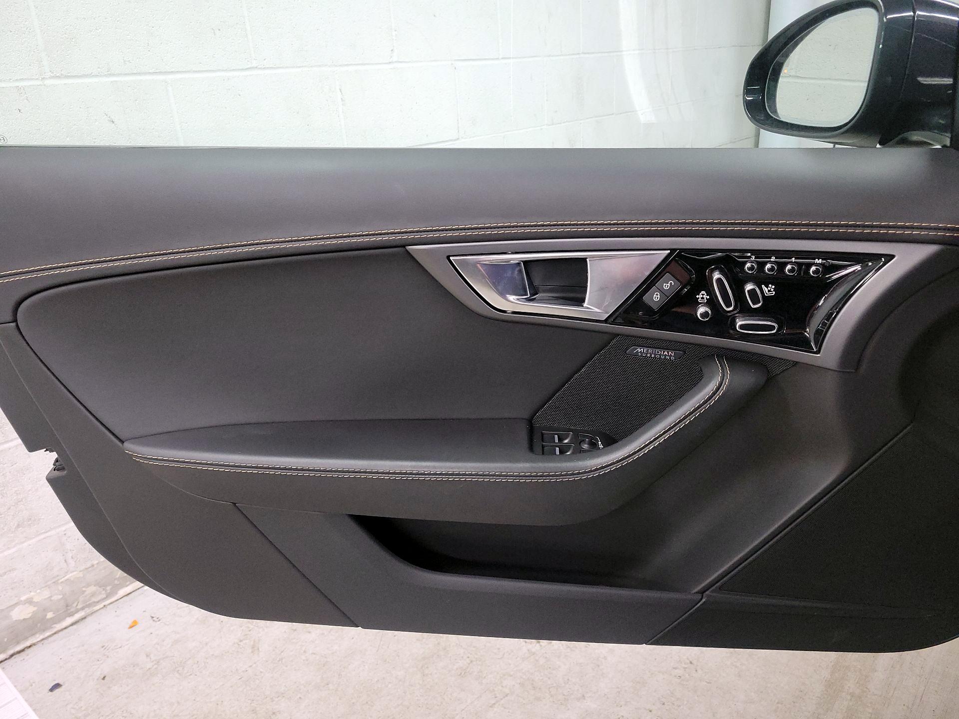 Thumbnail: 2017 Jaguar F-Type - 12