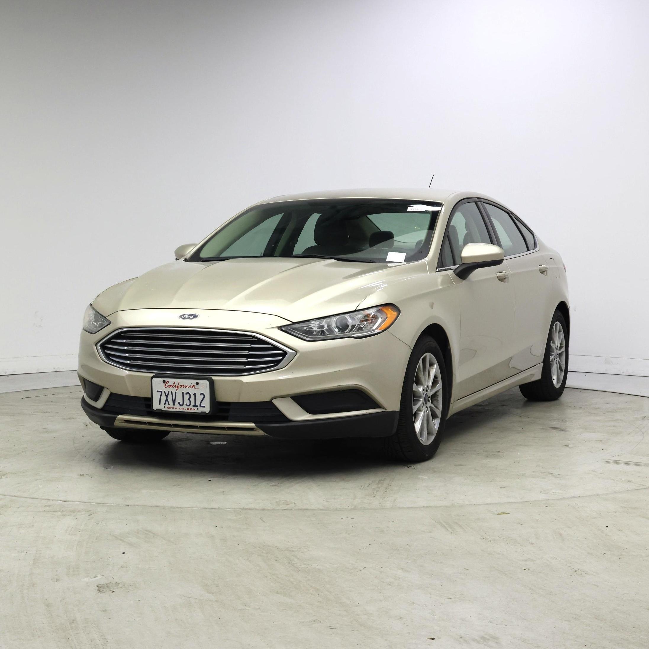 Thumbnail: 2017 Ford Fusion - 4