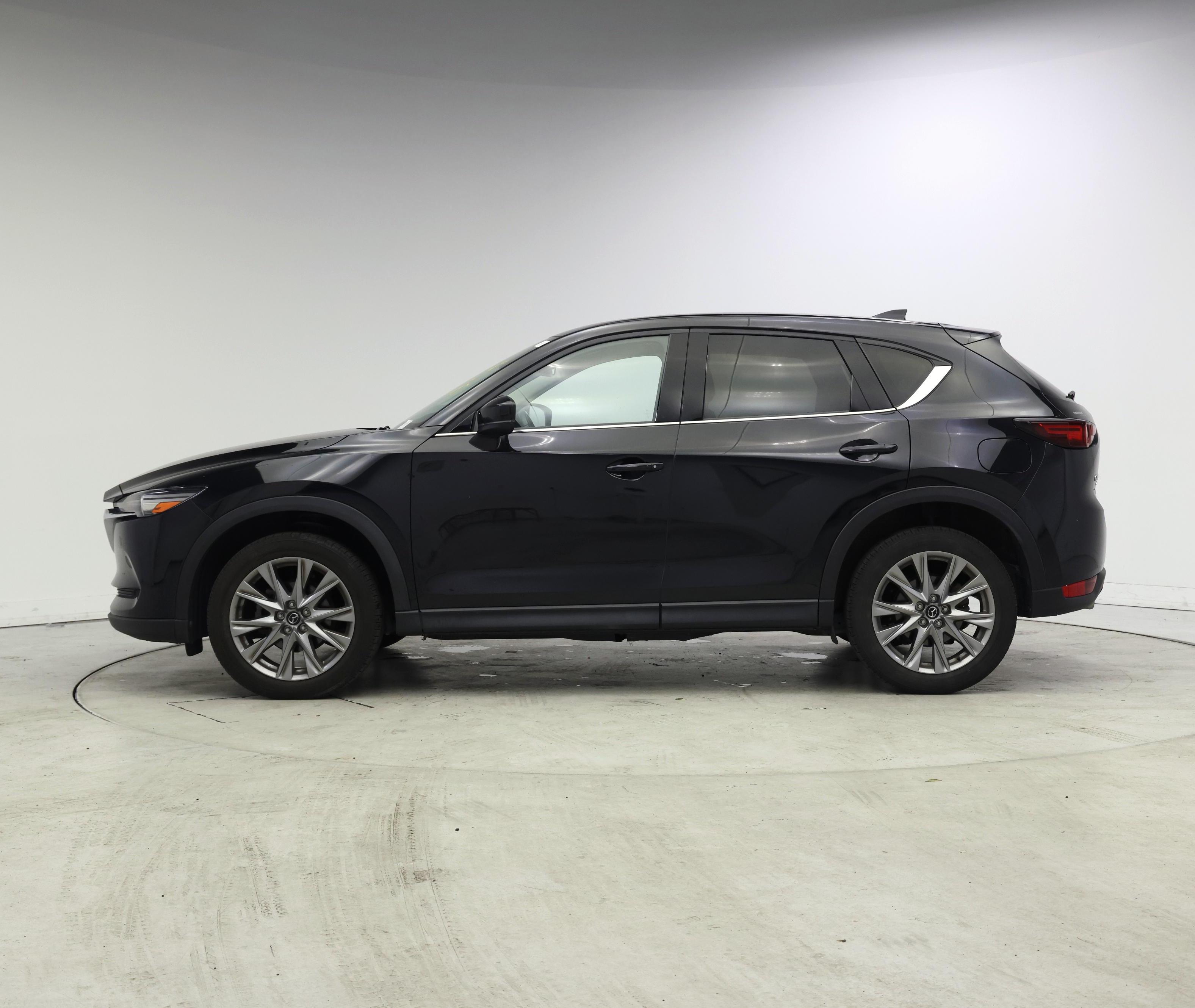 Thumbnail: 2021 Mazda CX-5 - 3