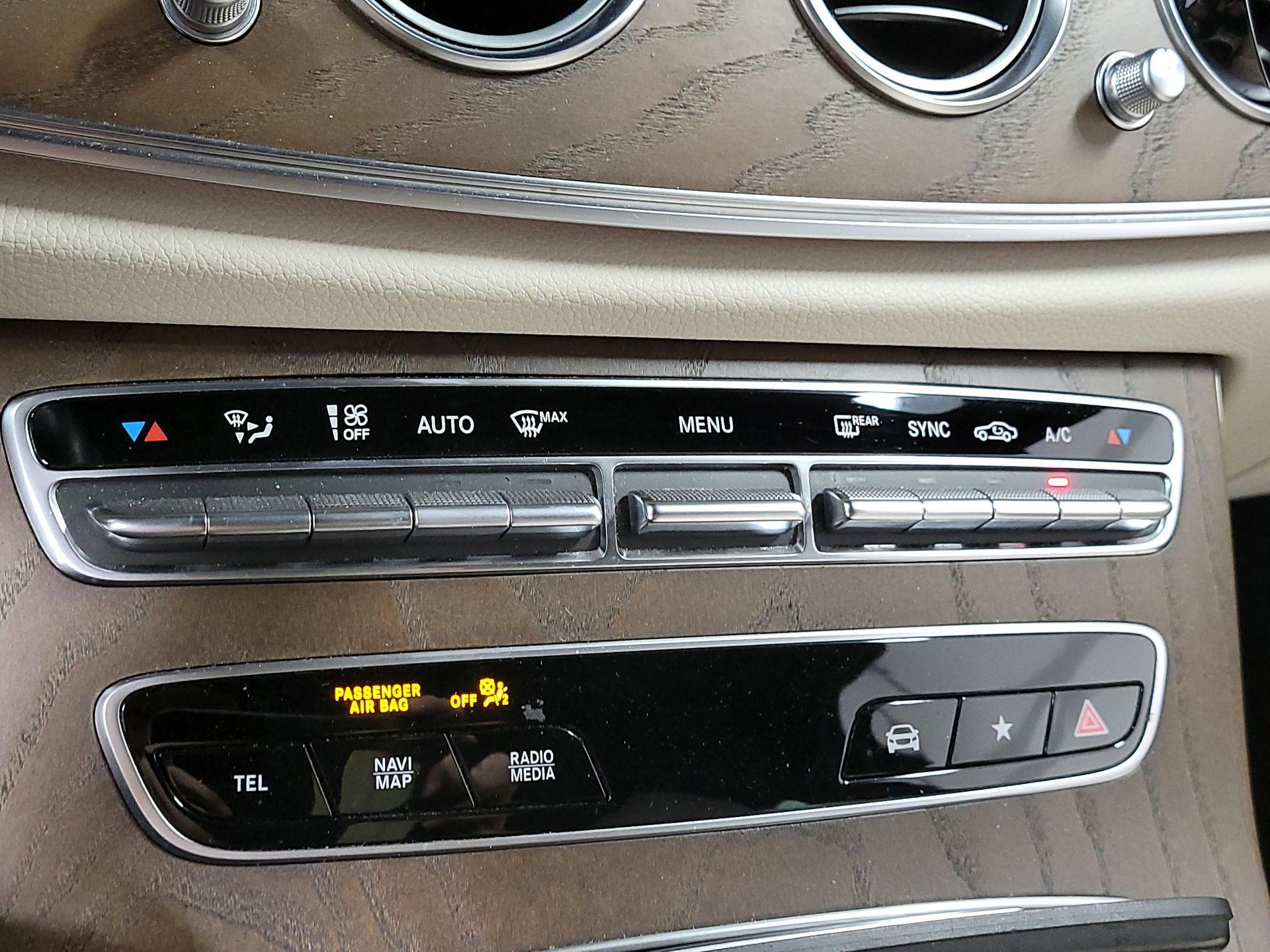 Thumbnail: 2021 Mercedes-Benz E-Class - 15