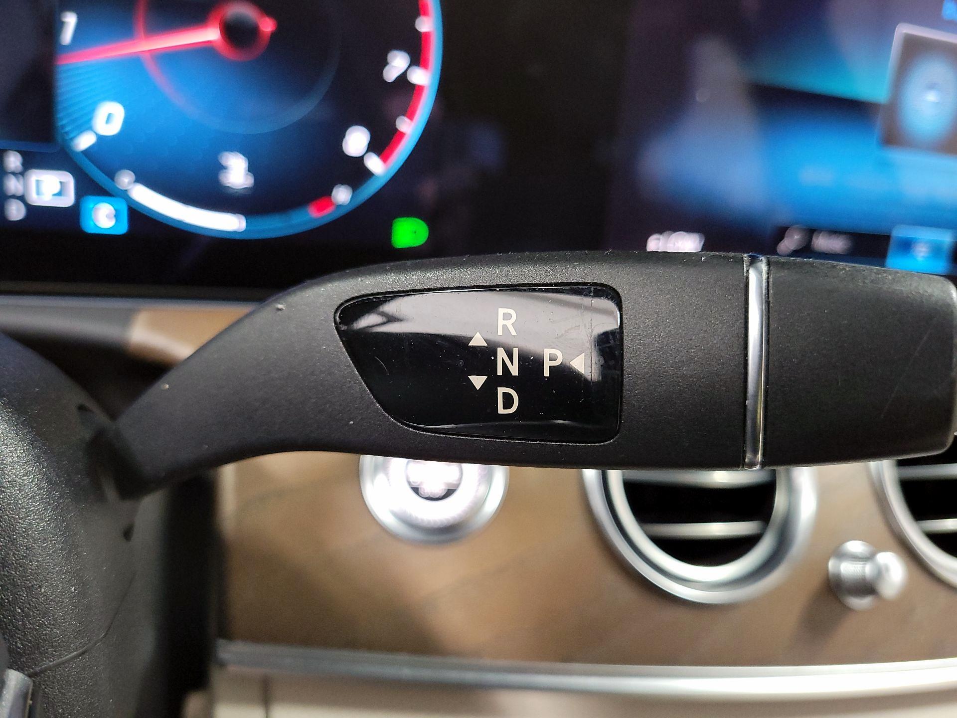 Thumbnail: 2021 Mercedes-Benz E-Class - 16