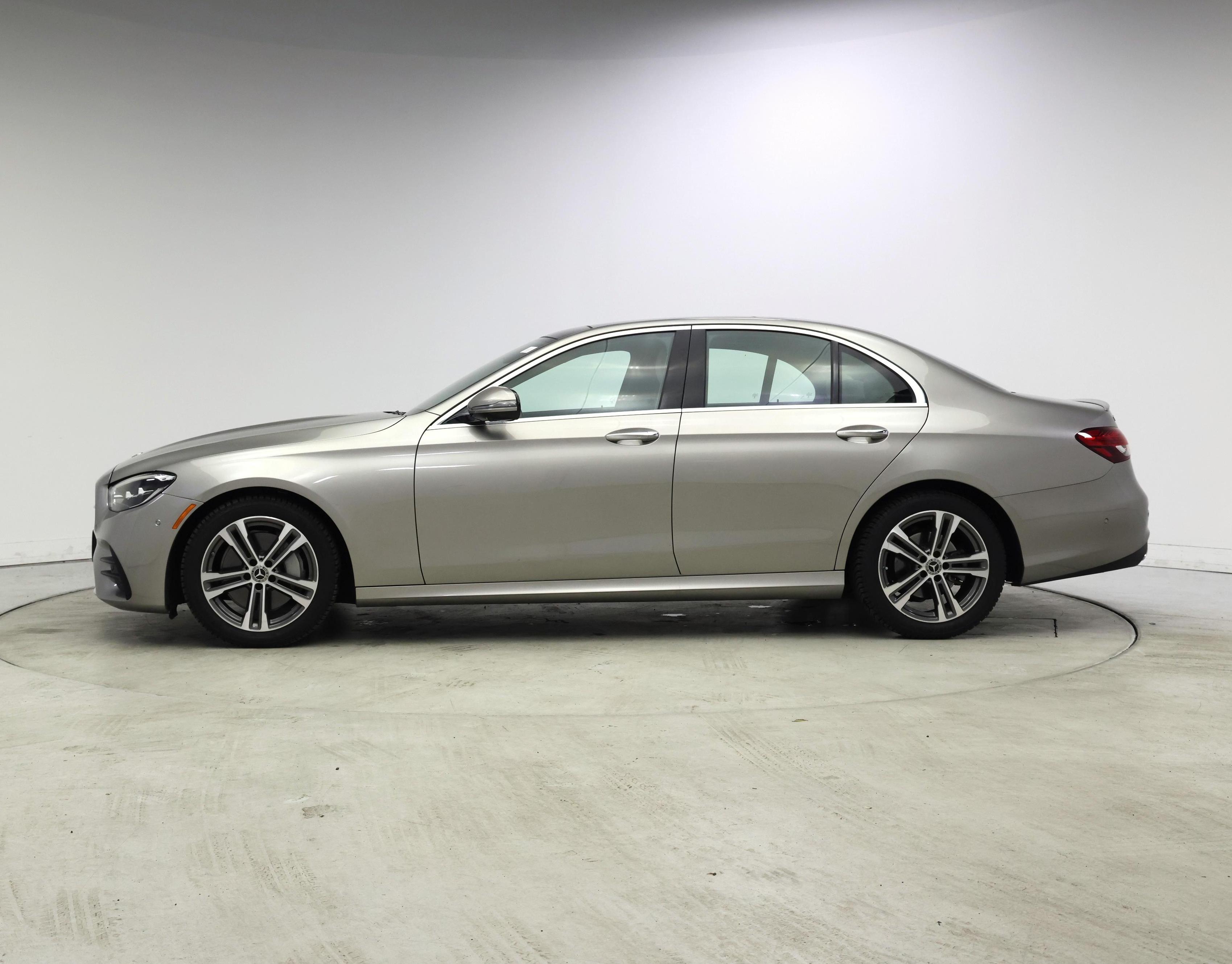 Thumbnail: 2021 Mercedes-Benz E-Class - 3