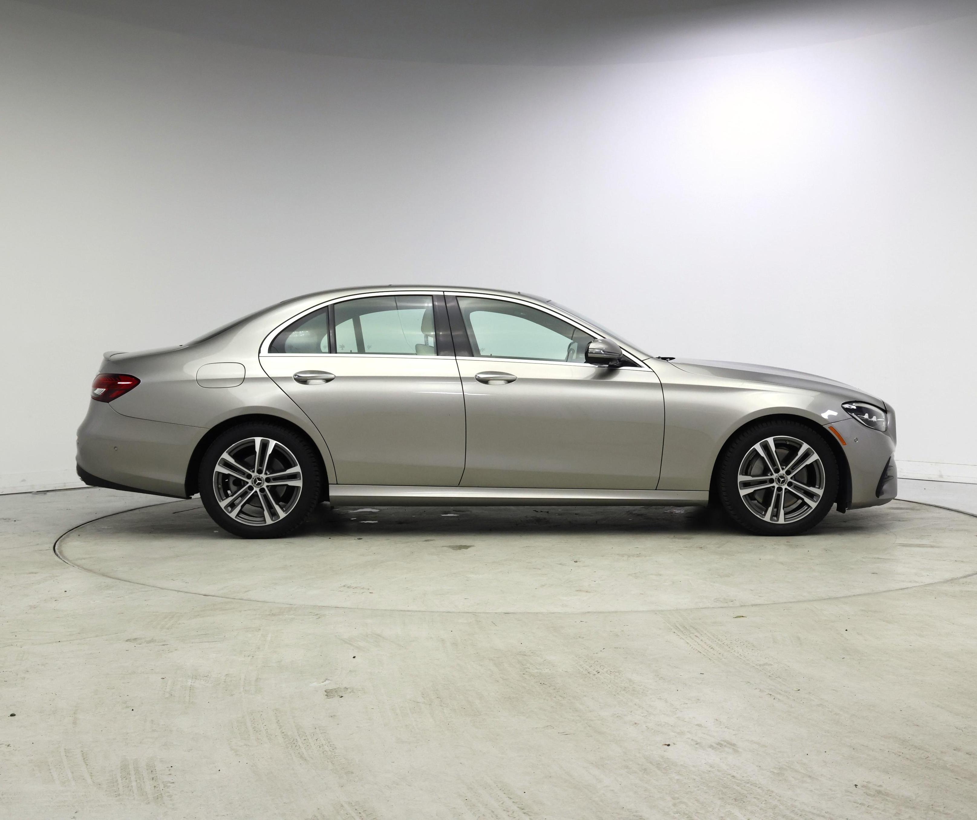 Thumbnail: 2021 Mercedes-Benz E-Class - 7