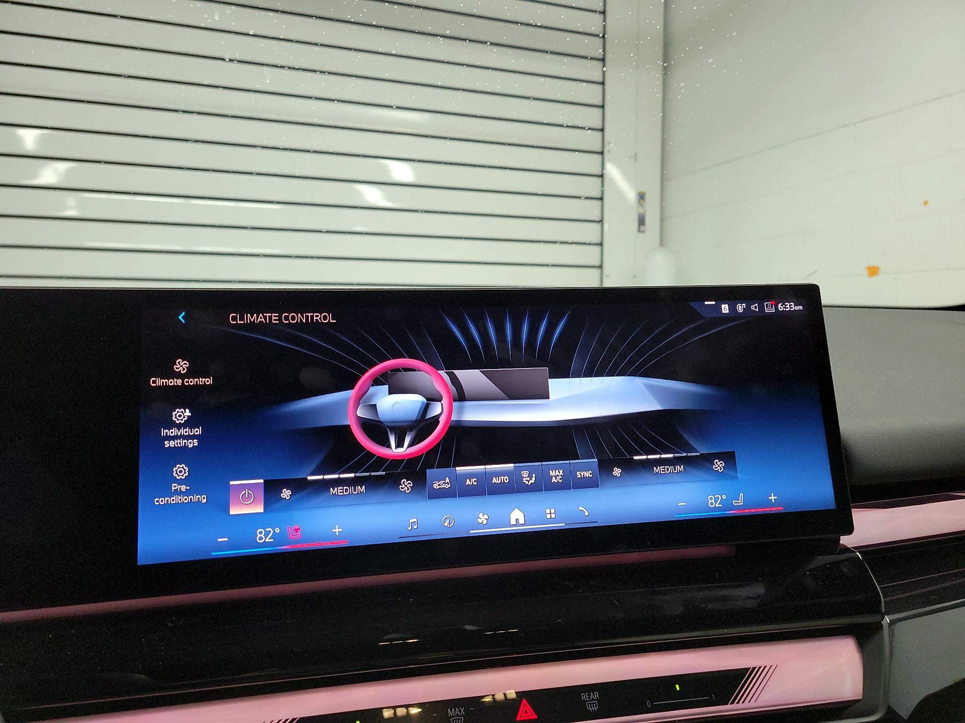 Thumbnail: 2024 BMW 5 Series - 17