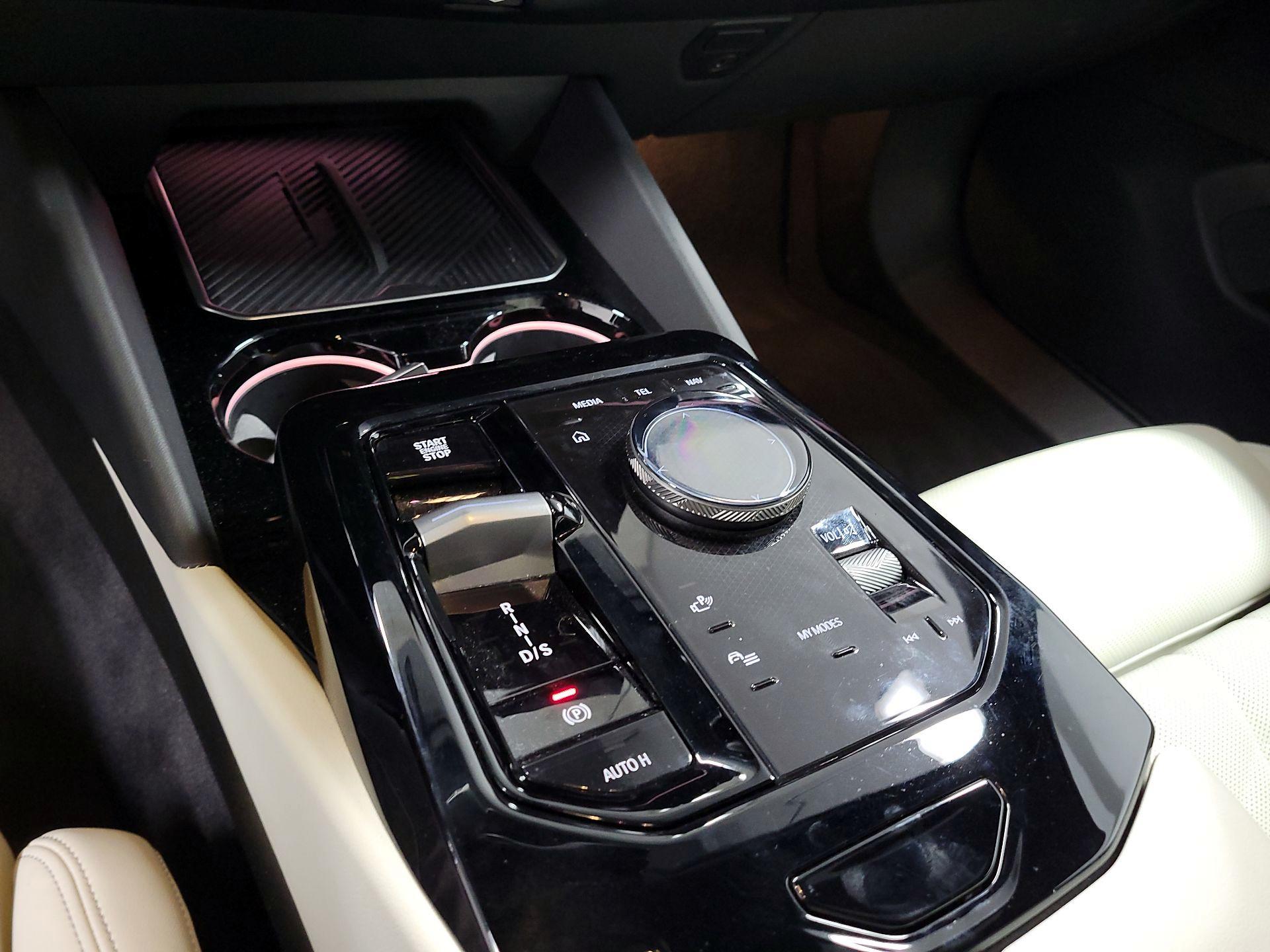 Thumbnail: 2024 BMW 5 Series - 18