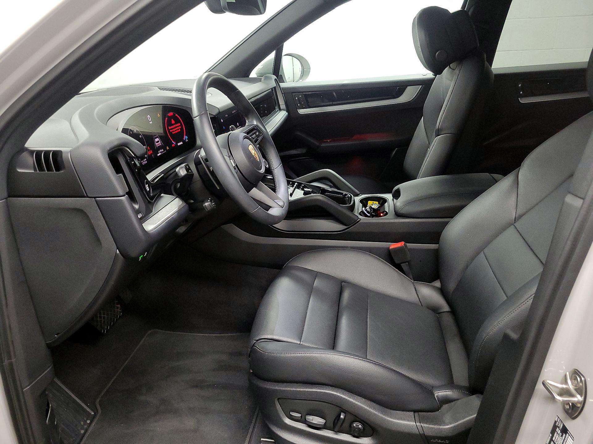 Thumbnail: 2025 Porsche Cayenne - 11