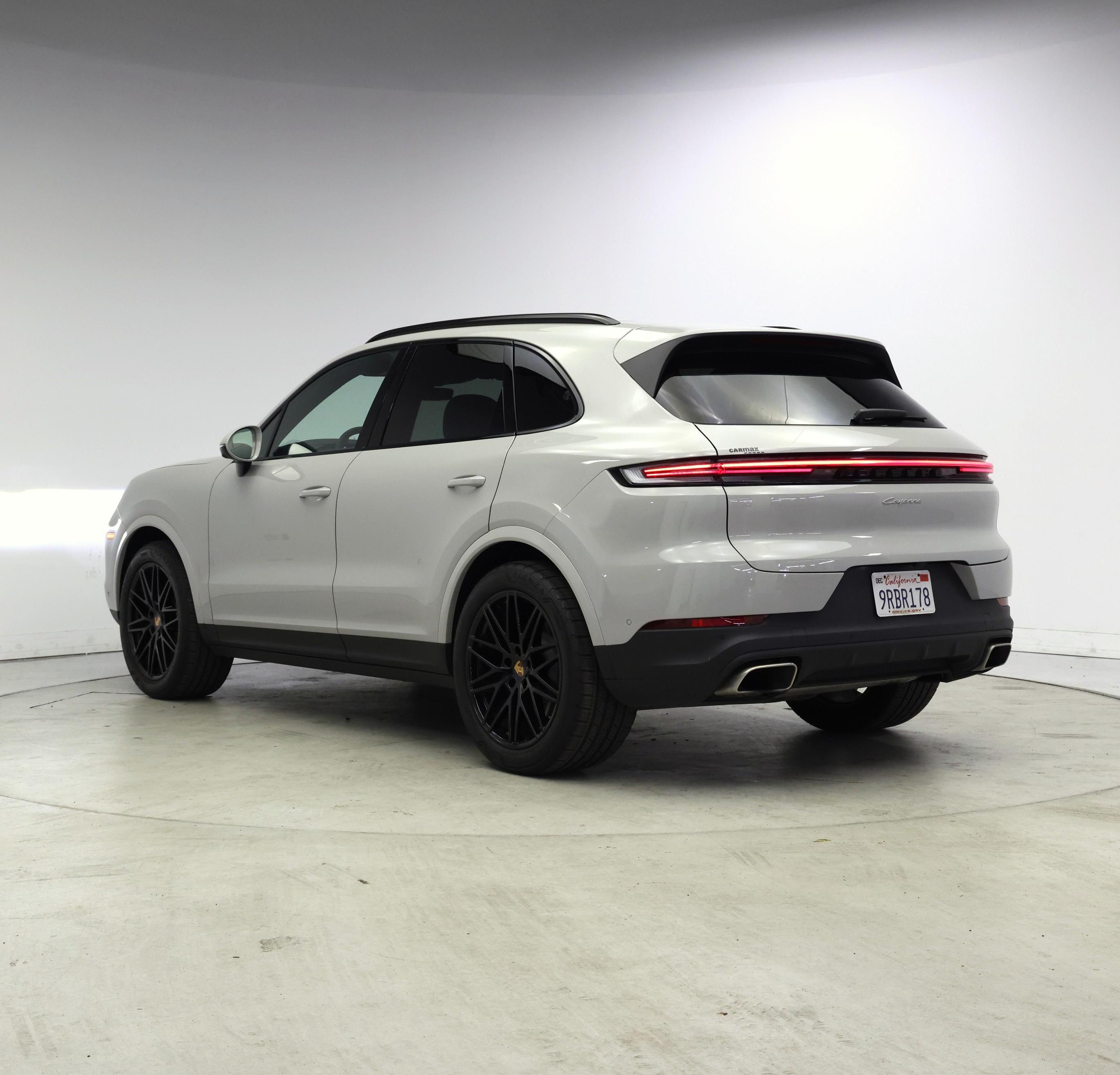 Thumbnail: 2025 Porsche Cayenne - 2