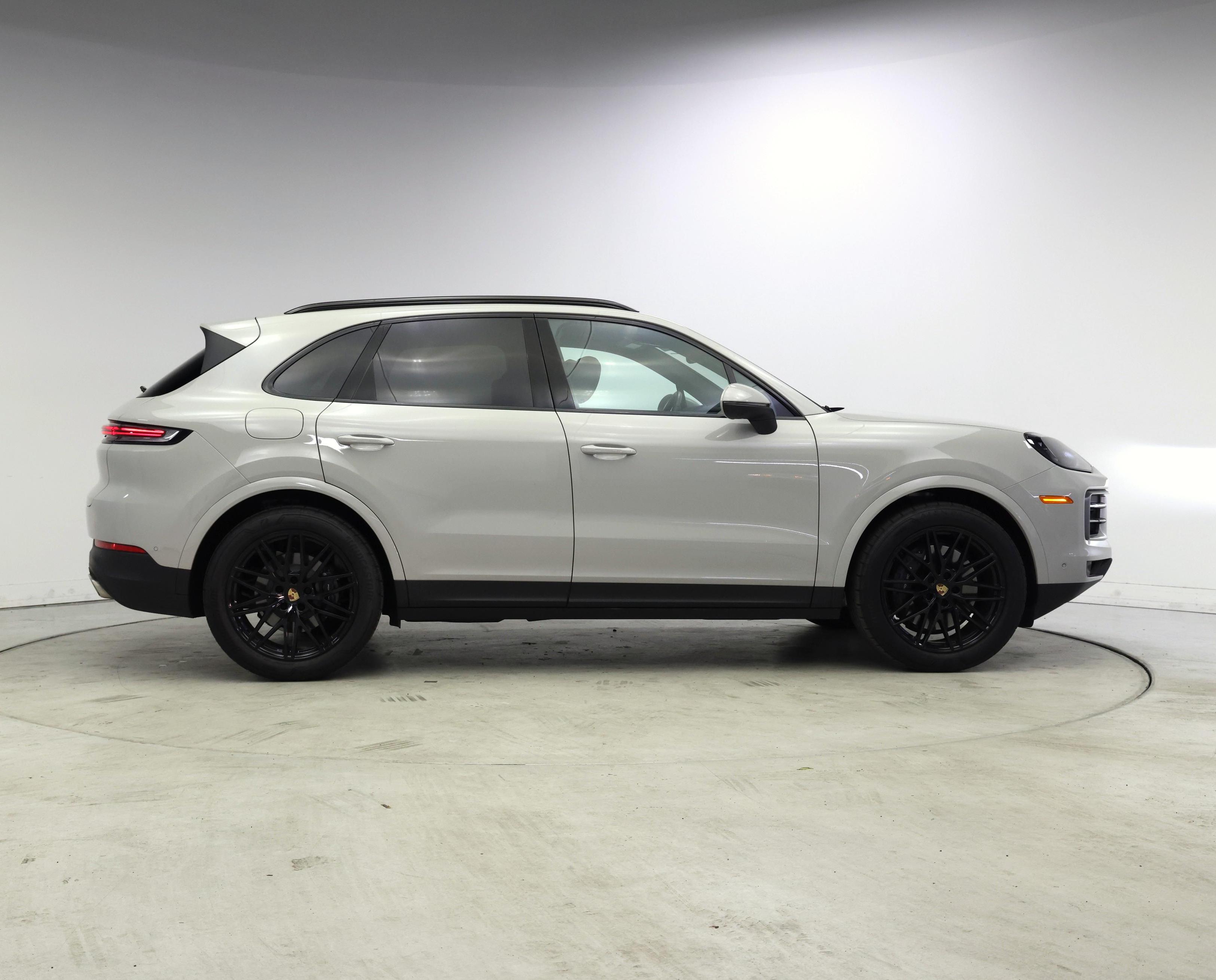 Thumbnail: 2025 Porsche Cayenne - 7