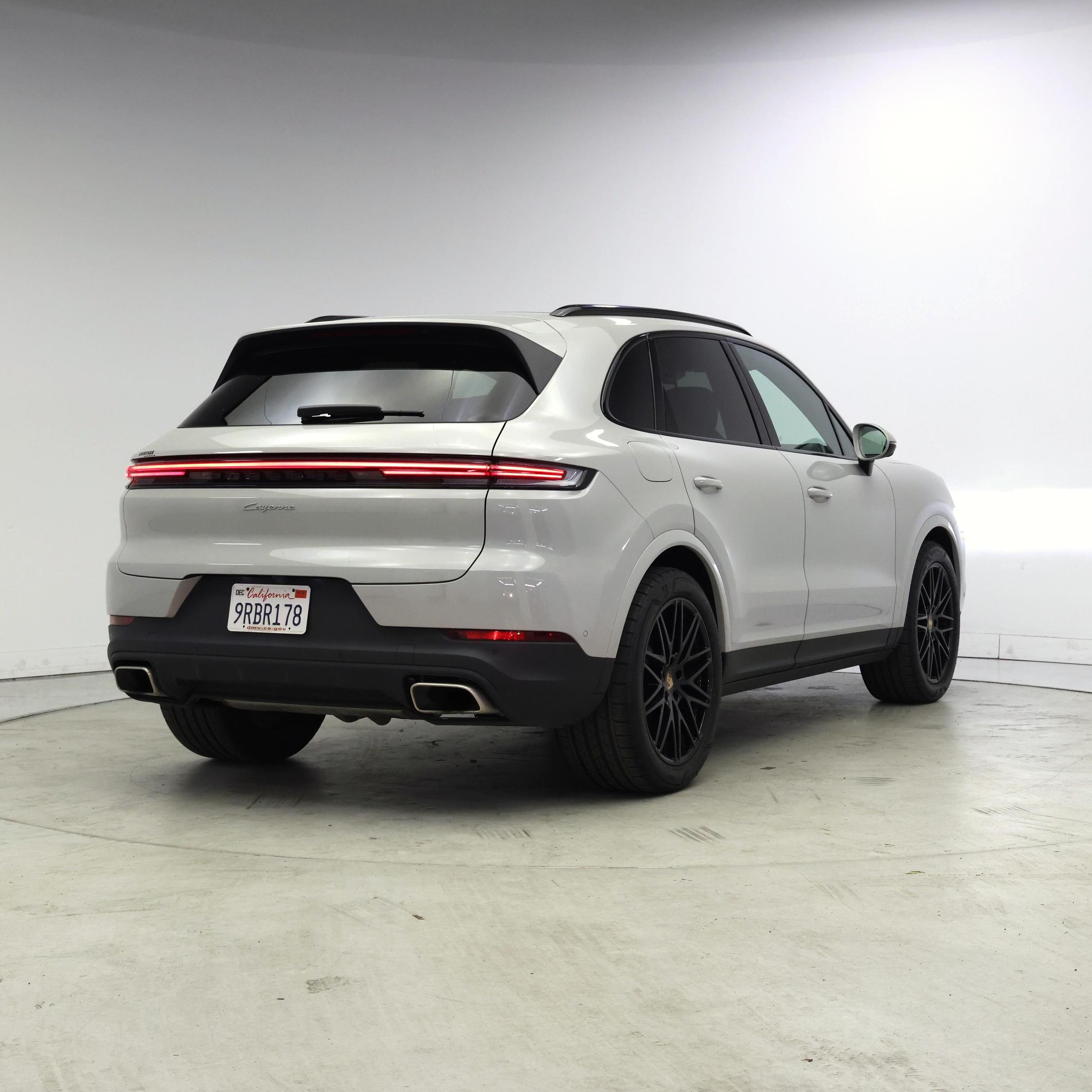 Thumbnail: 2025 Porsche Cayenne - 8