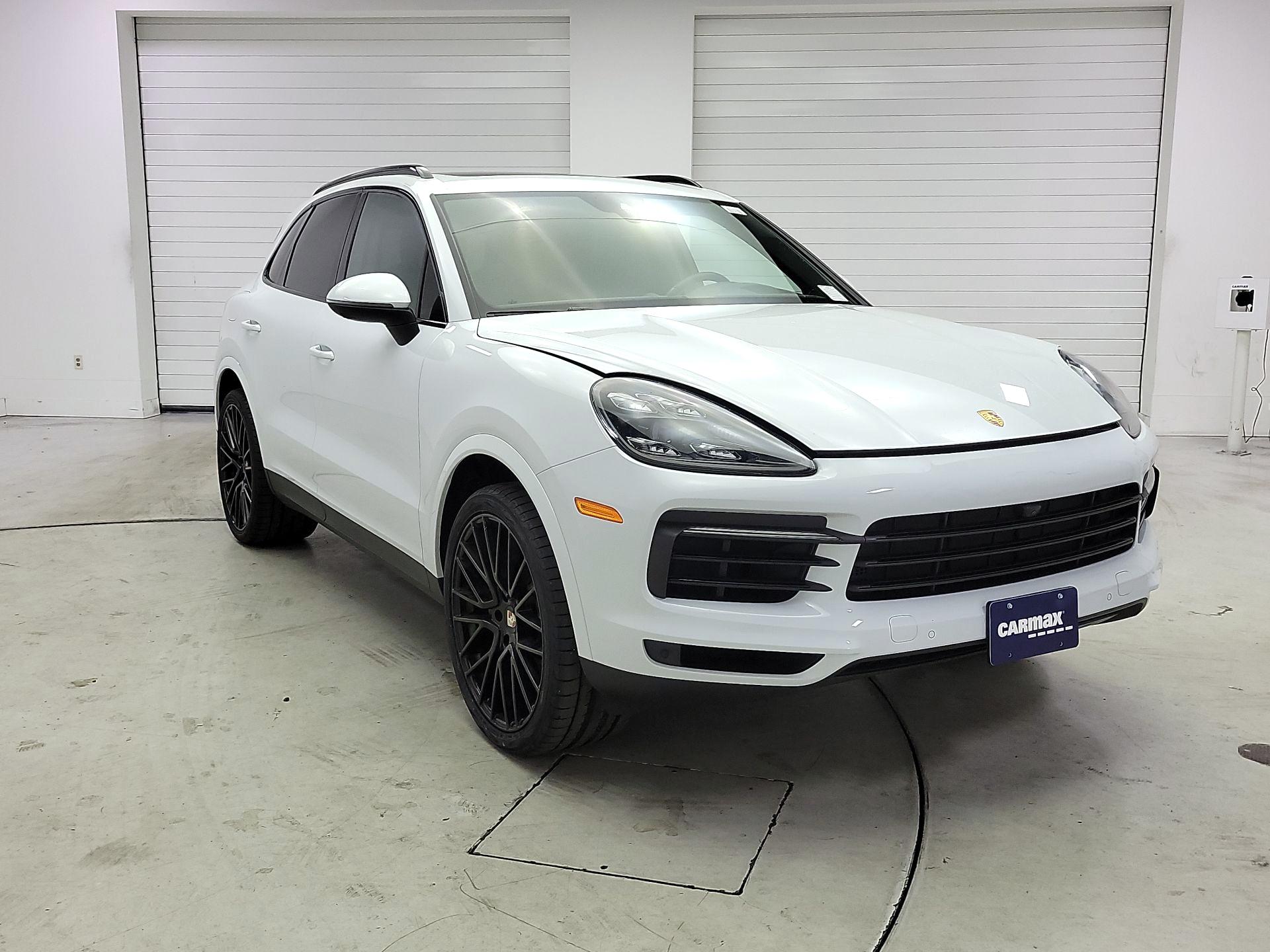 Thumbnail: 2019 Porsche Cayenne - 1
