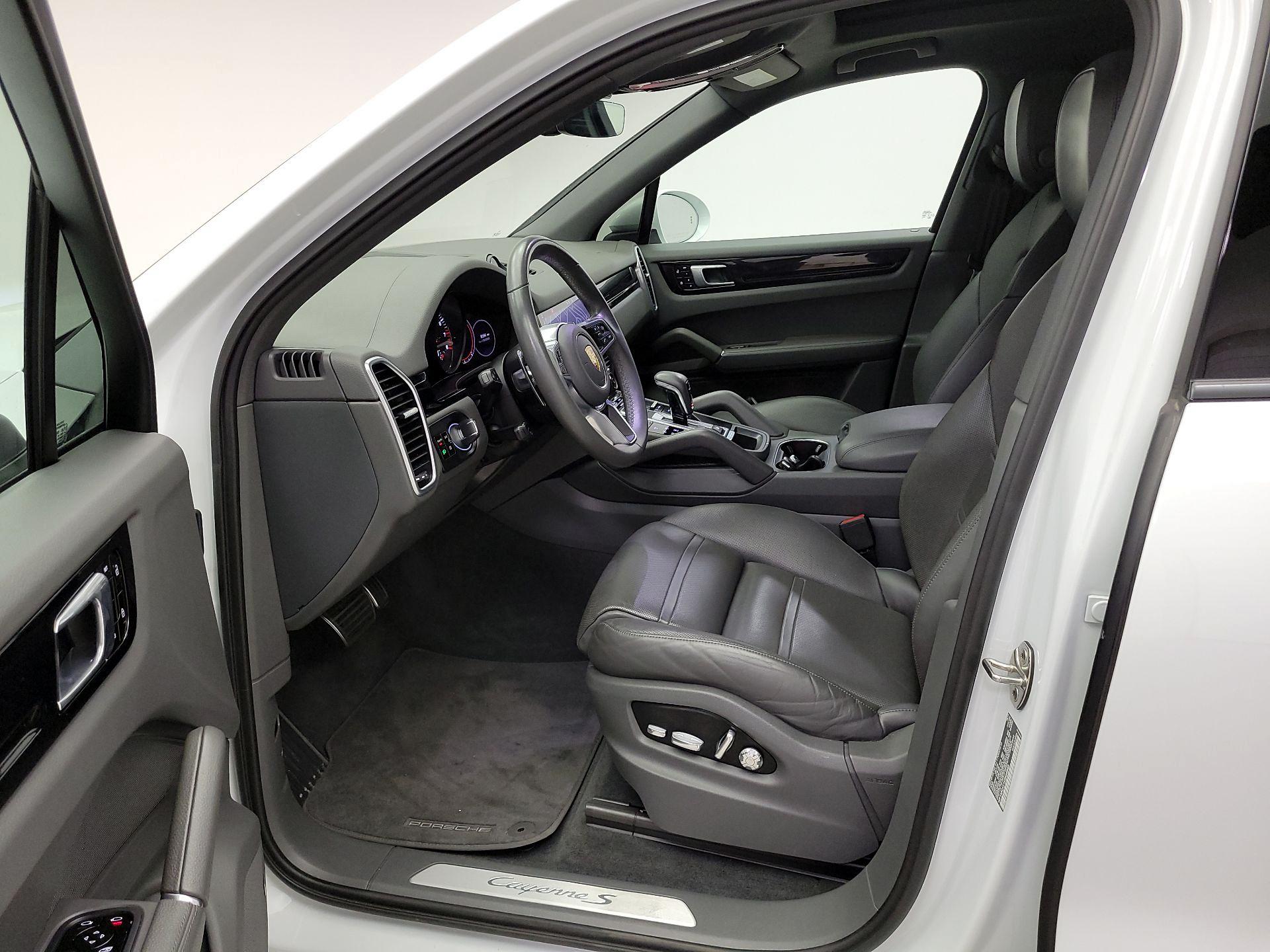 Thumbnail: 2019 Porsche Cayenne - 9