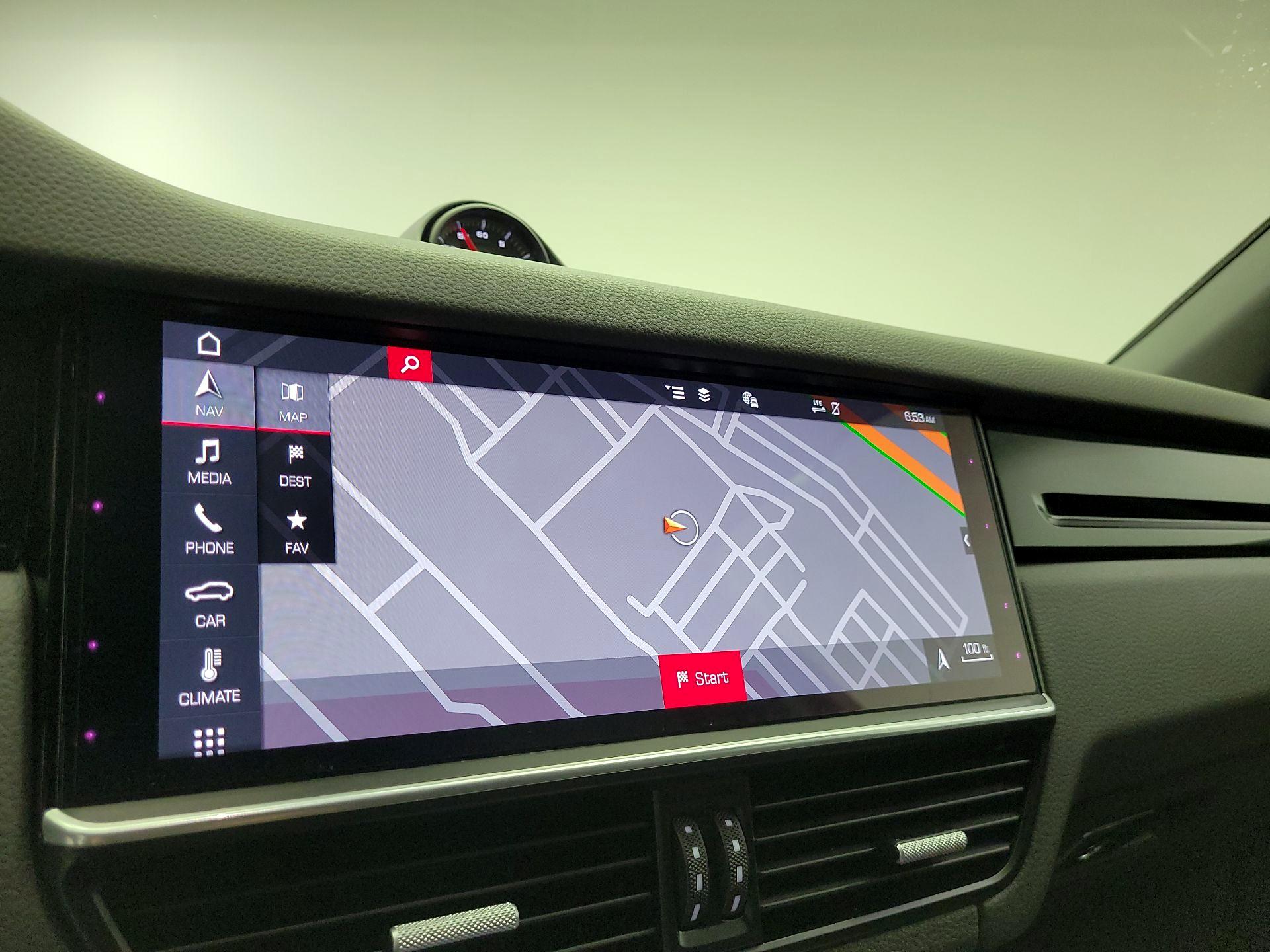 Thumbnail: 2019 Porsche Cayenne - 12